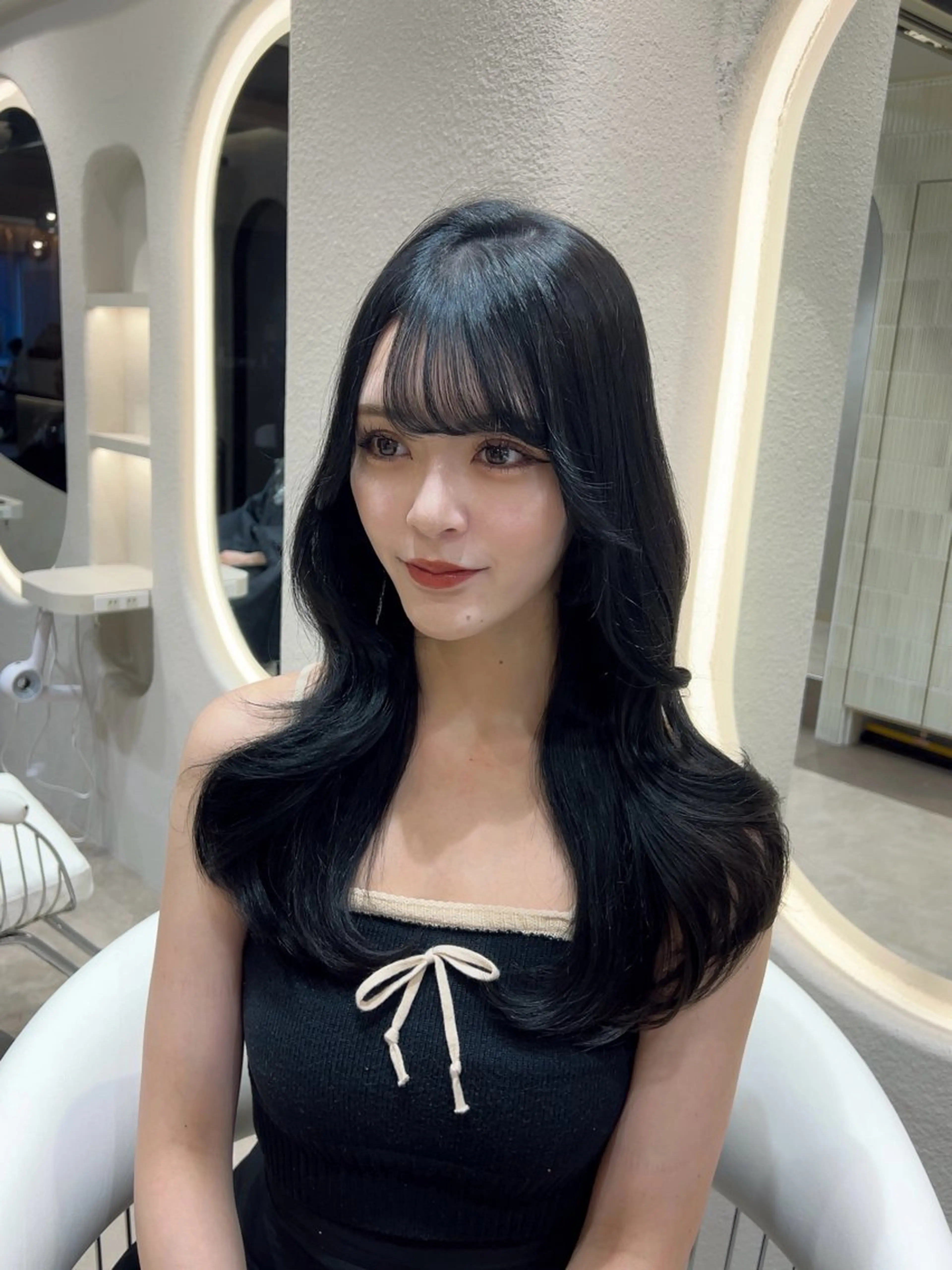 ロング カラー くびれヘア カット ヘアカラー 縮毛矯正 トリートメント 🩷韓国ヘア/ミディ アム🩷Maikaのヘアスタイル