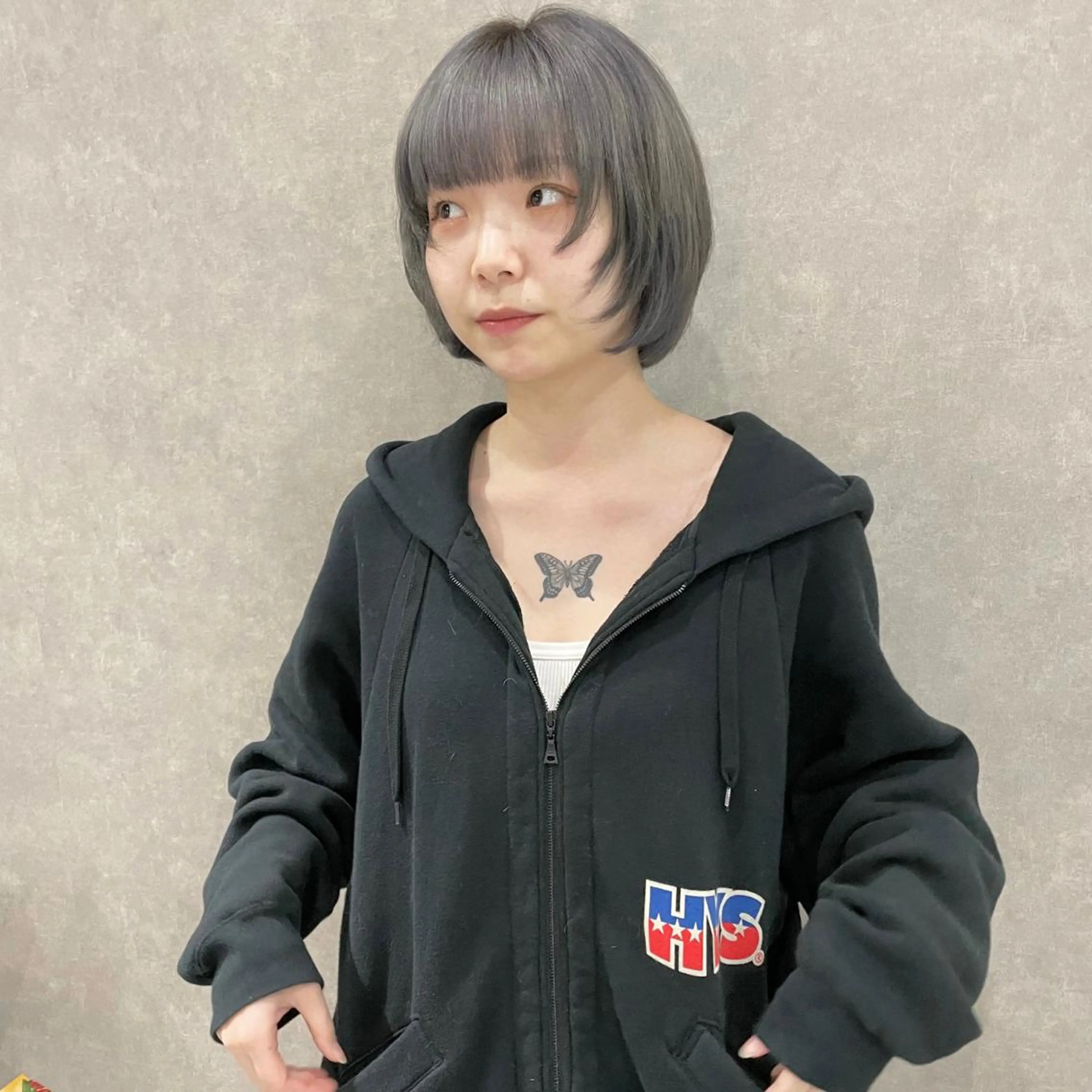 ショート カラー はちすか るかのヘアスタイル