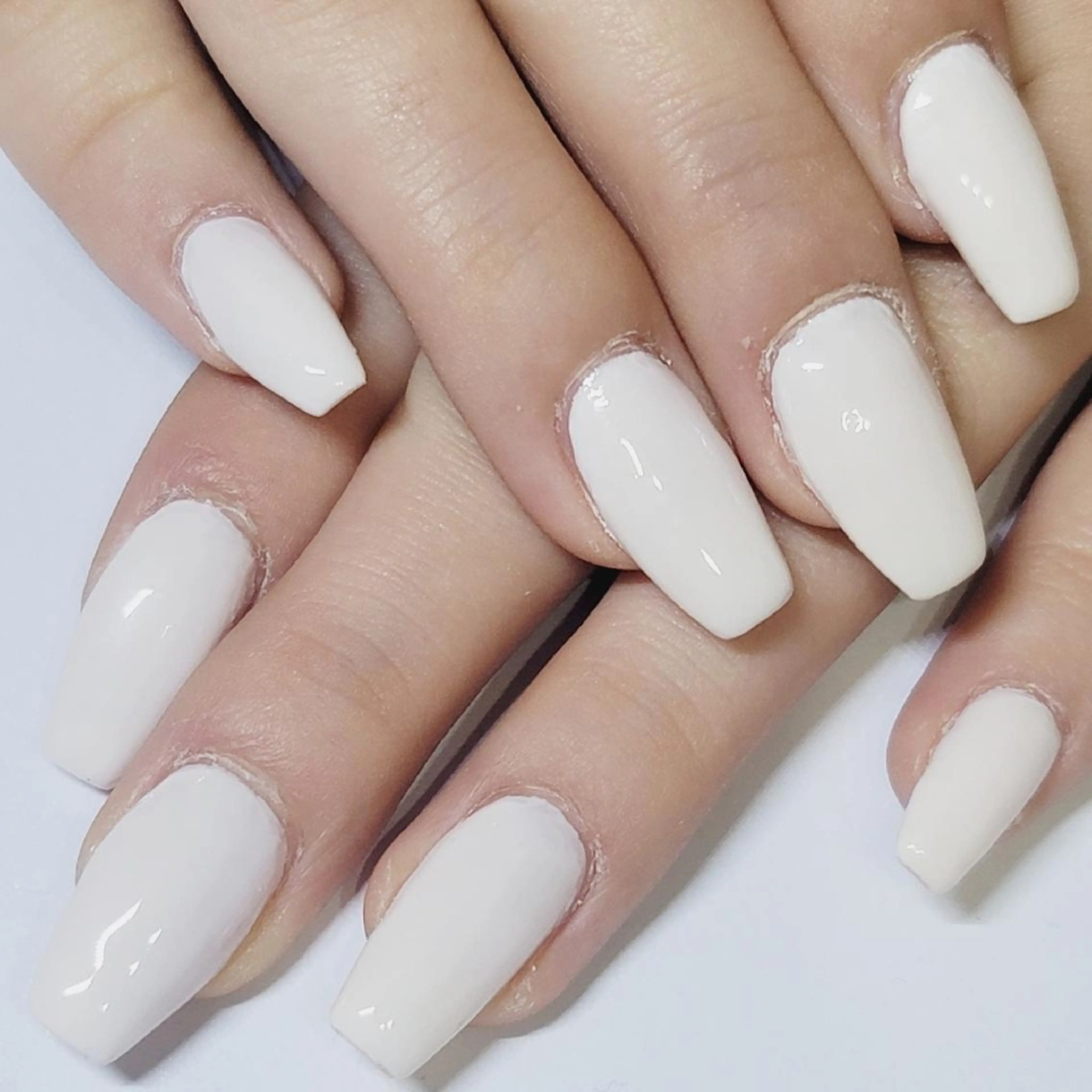 ネイル ワンカラーネイル ホワイト ハンドネイル よしだ ひろきのネイルデザイン