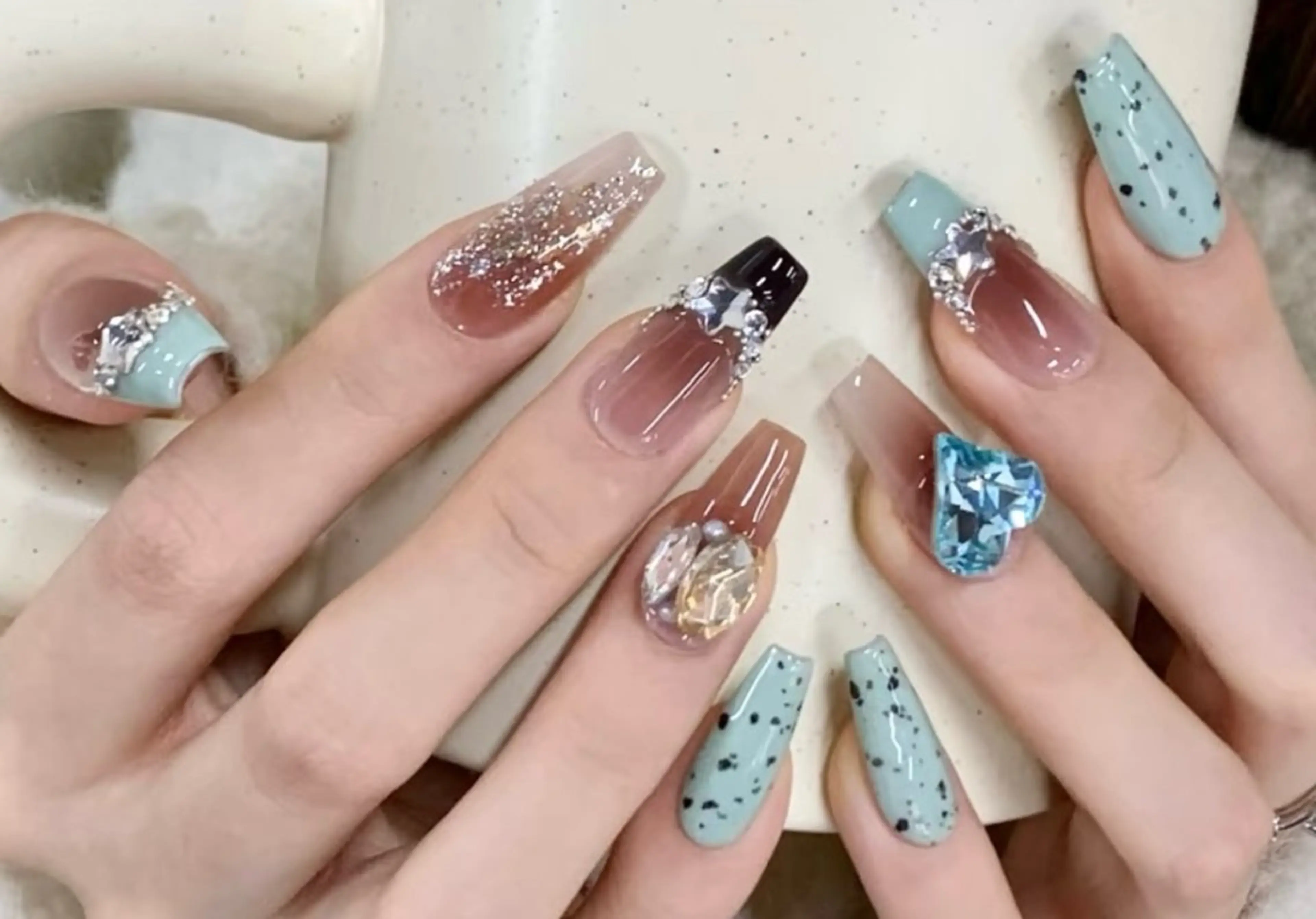 ネイル ハンドネイル JF Beauty Salon所属・JF- Mizuhoのネイルデザイン