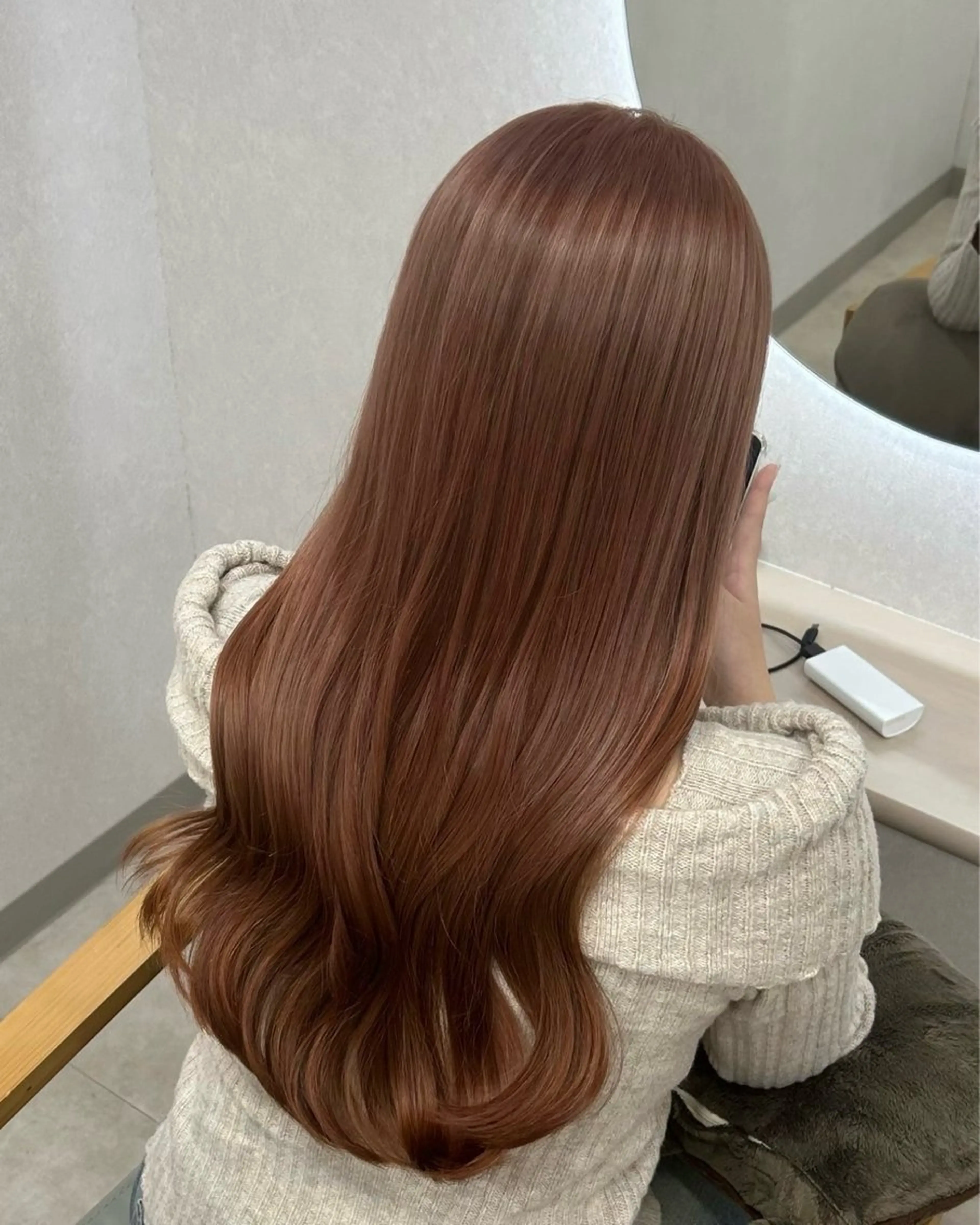 ヘアカラー根本リタッチ＋オンカラー（ブリーチ込み）💗🪽全頭ブリーチ＋オンカラーの場合は、追加で1000円いただきますの写真