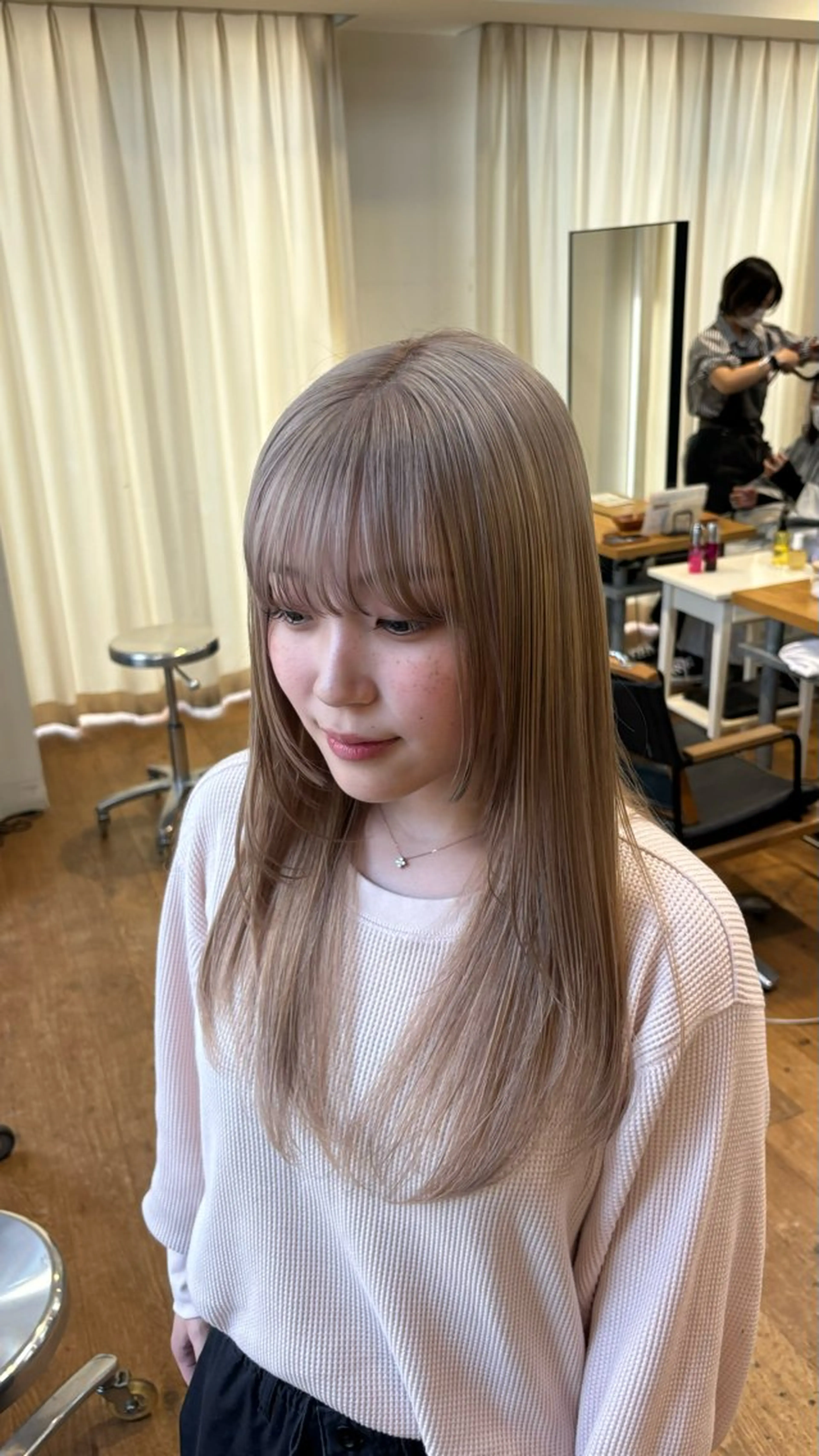 ロング カラー 透明感カラー ダブルカラー ヘアカラー Rinon所属・沖 真琴のヘアスタイル