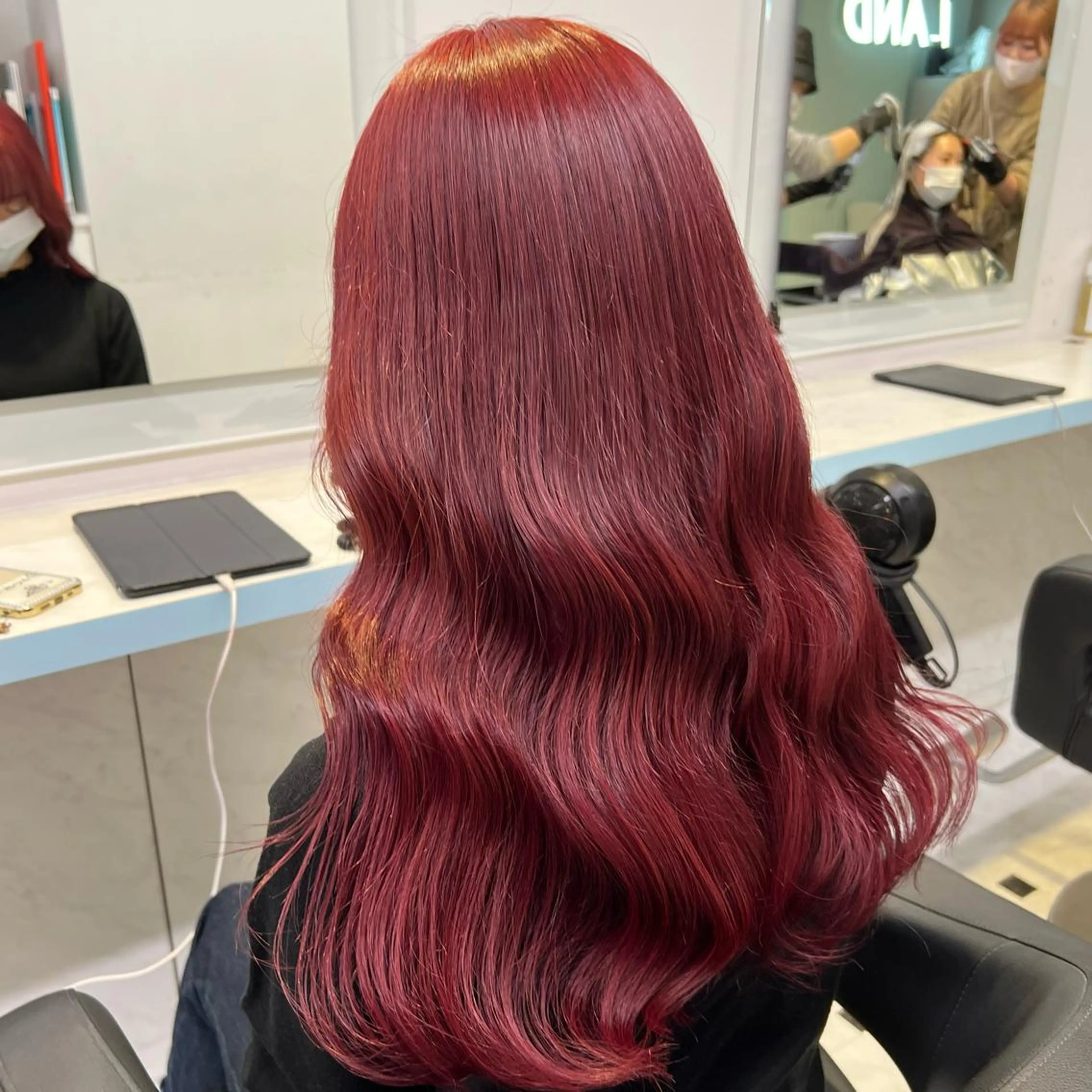 ロング ヘアカラー トリートメント ヘアセット 艶髪グレージュ特化/ CHIKARAのヘアスタイル