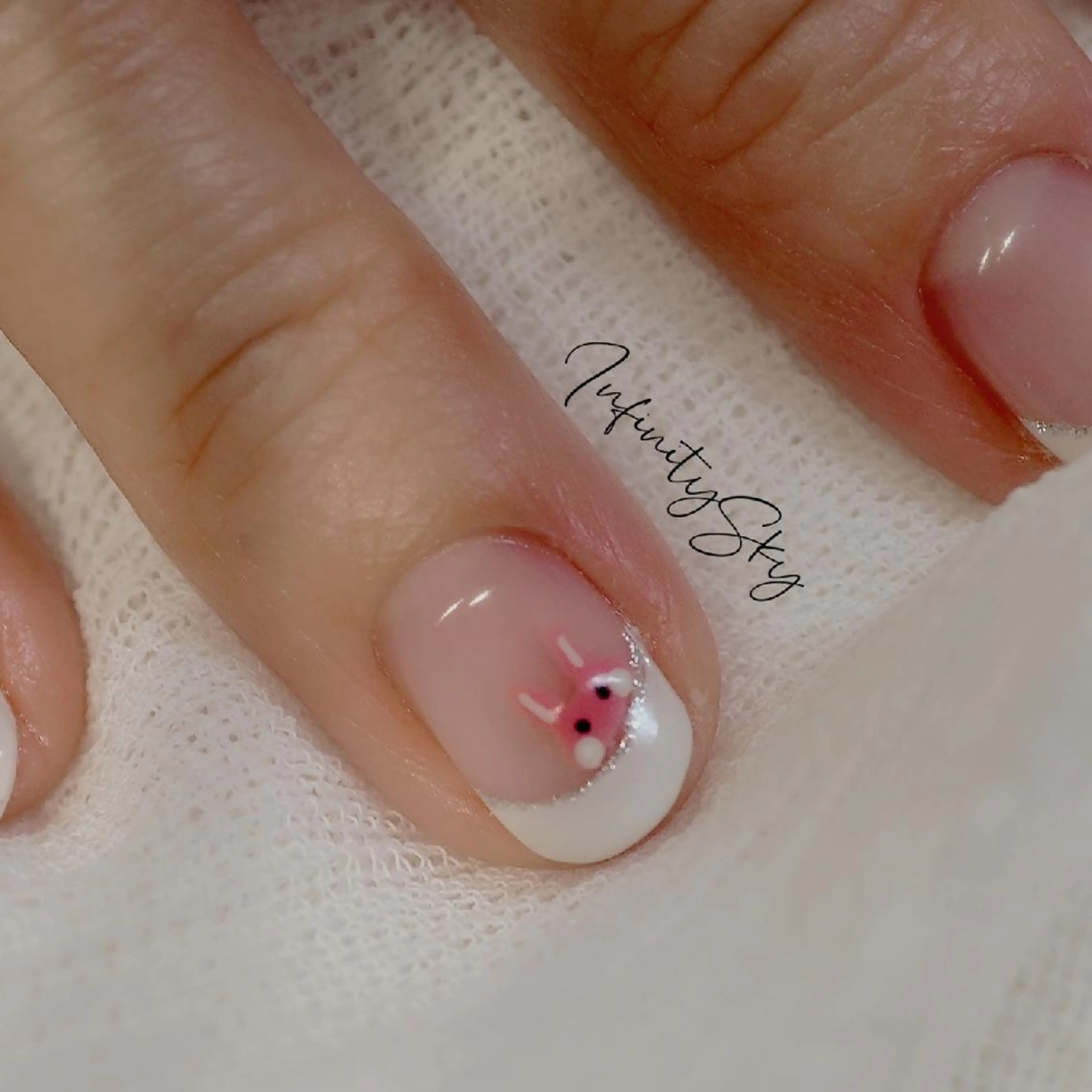 ネイル infinity skyのネイルデザイン