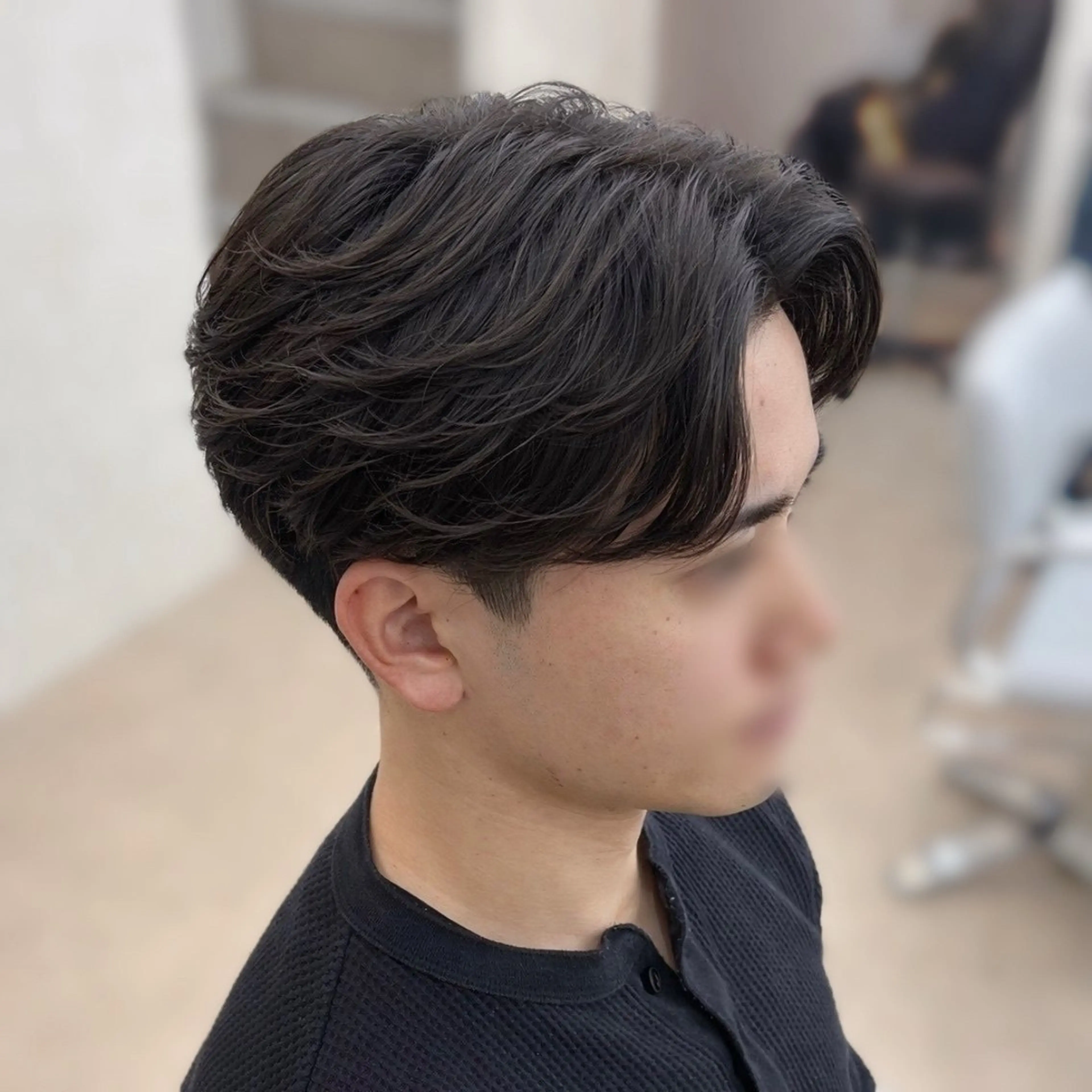 メンズ カット フェザーパーマ🦋セ ンターパート🖤彩音のヘアスタイル