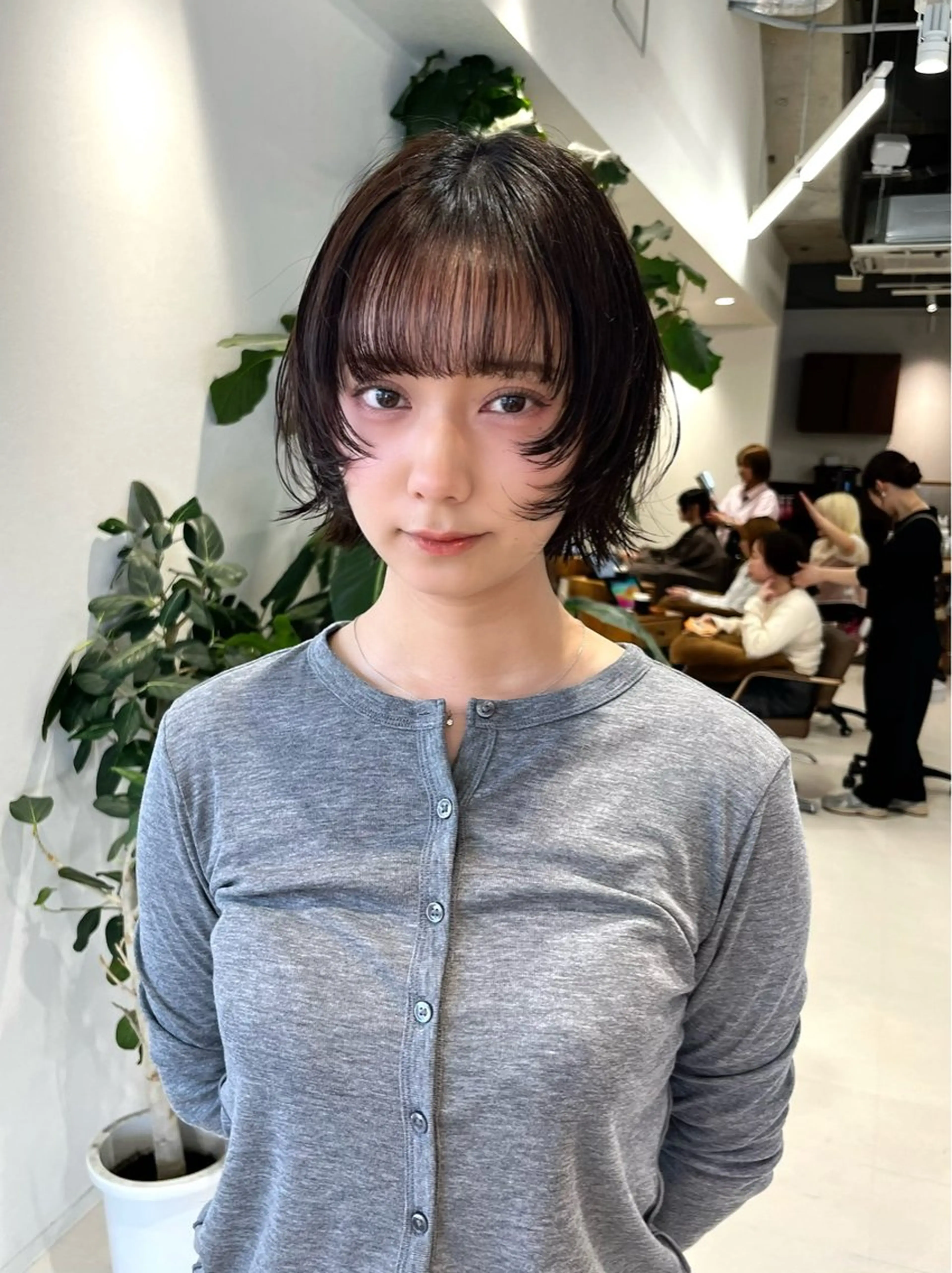 ショート カラー ブラウンカラー ダークブラウン レイヤーカット カット ヘアカラー トリートメント レイヤーカット/ブラ ウンカラー/河野凜のヘアスタイル