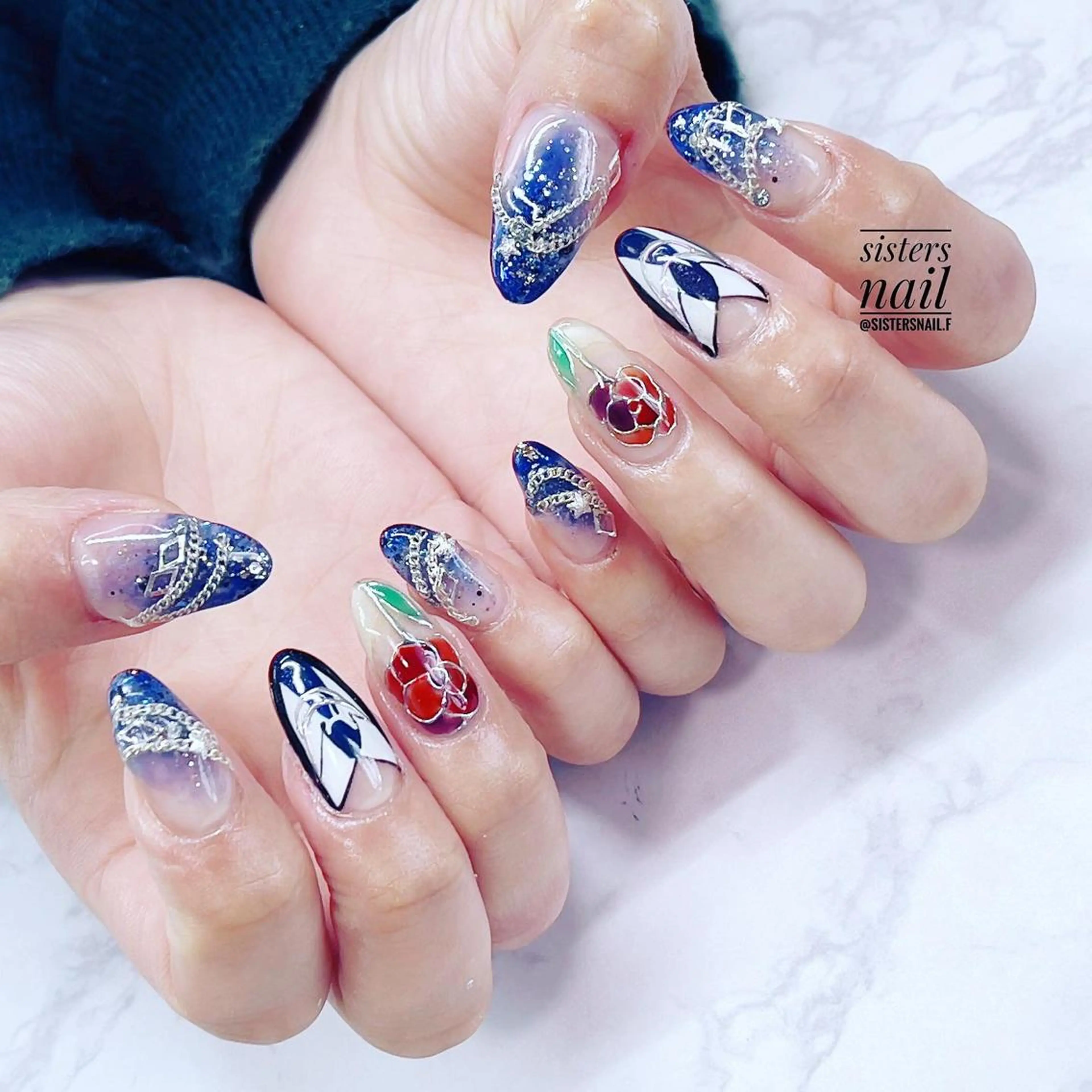 ネイル アートネイル キラキラネイル ミラーネイル ニュアンスネイル sisters nail.fのネイルデザイン