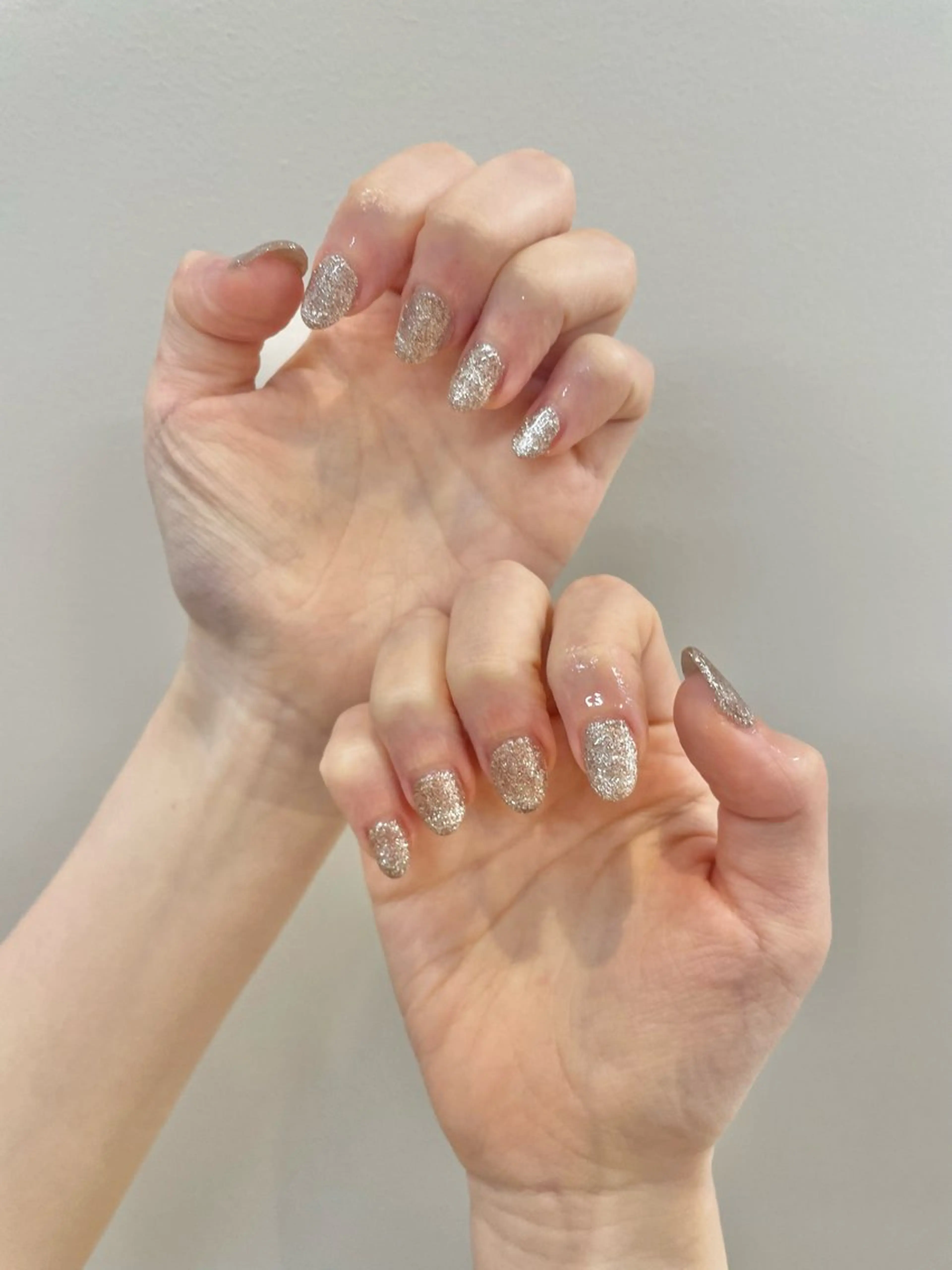 ネイル キラキラネイル ワンカラーネイル hinano DEE nailのネイルデザイン