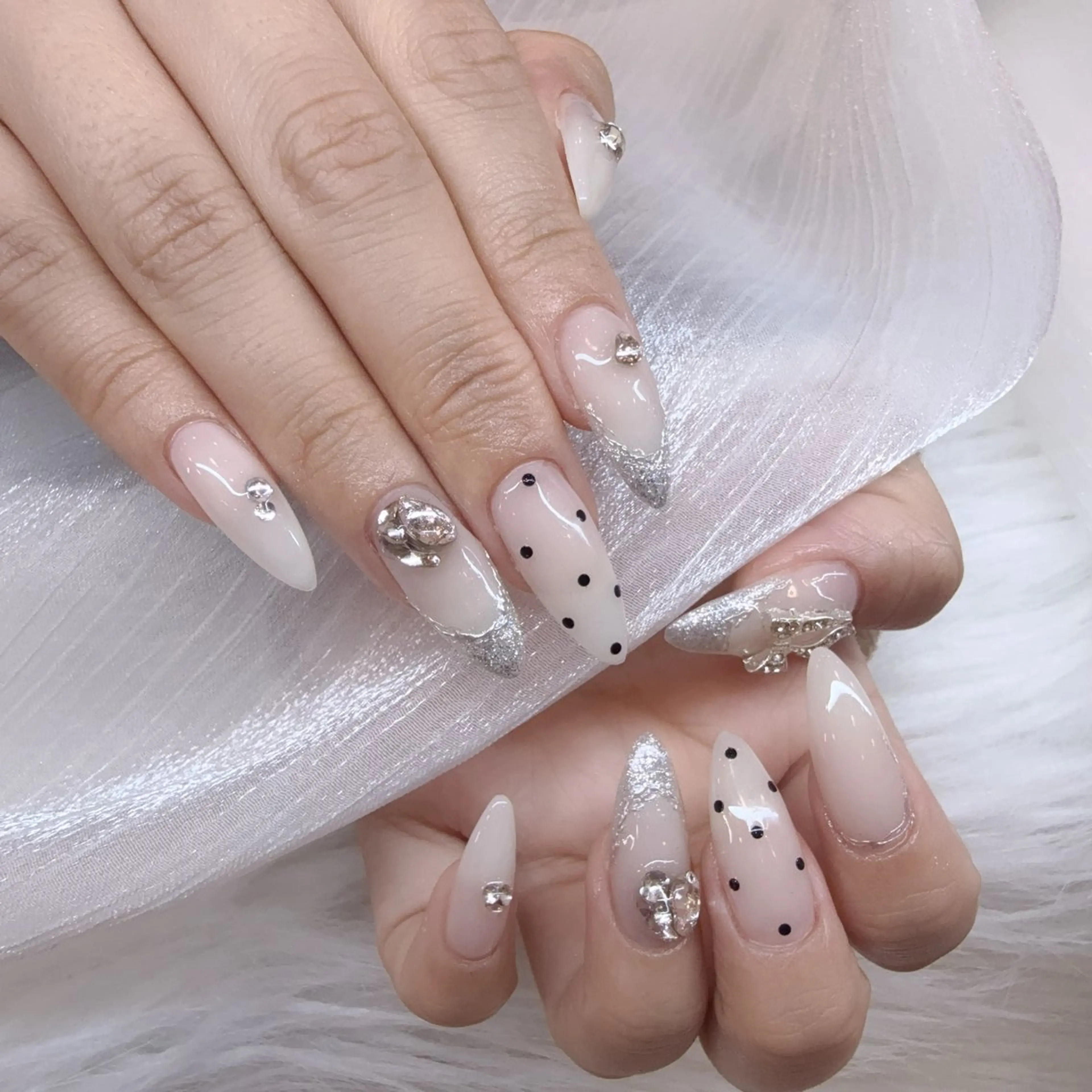 ネイル ハンドネイル ハンドケア COCO ネイルのネイルデザイン