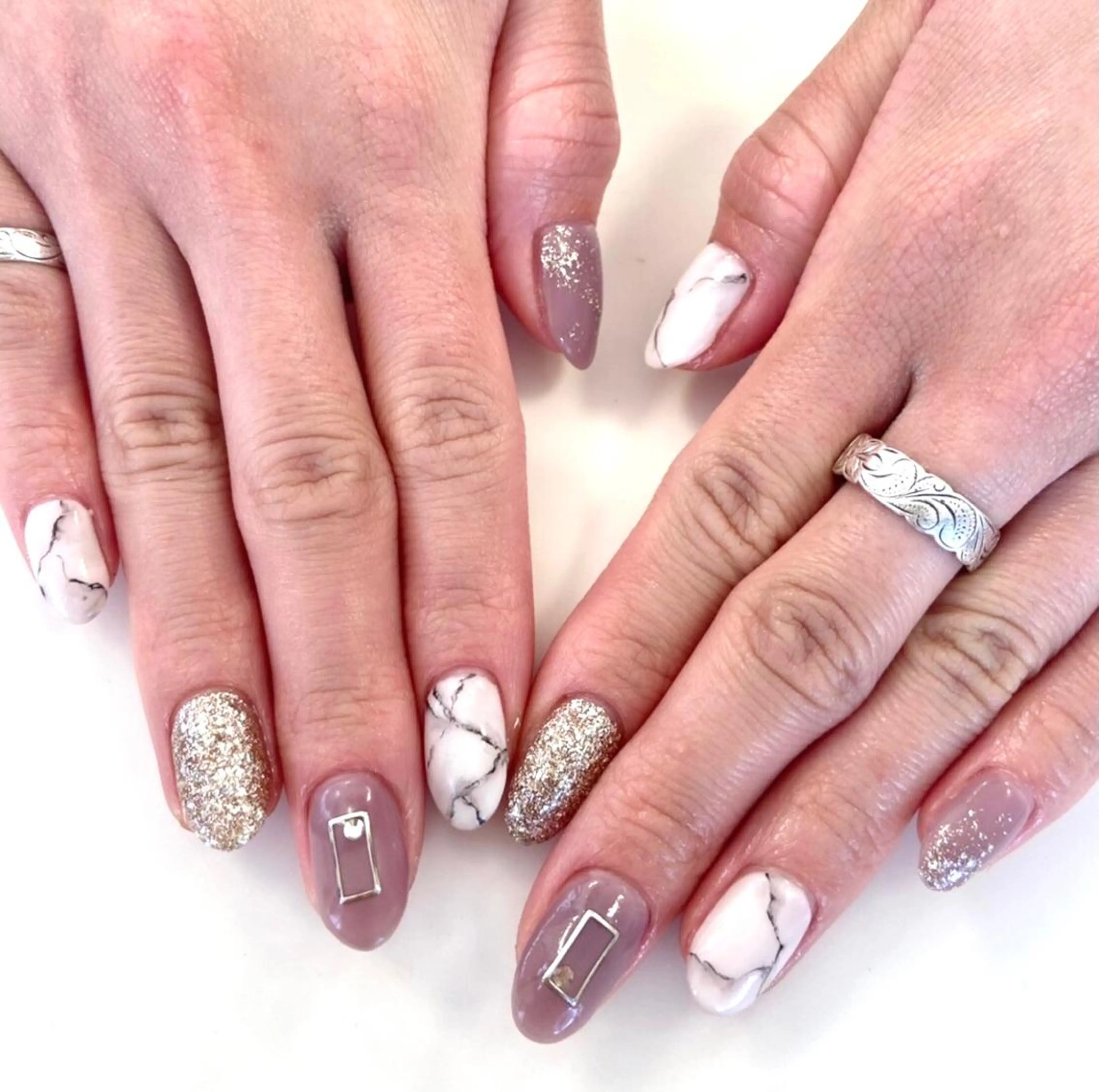 ネイル 吉村 美咲のネイルデザイン