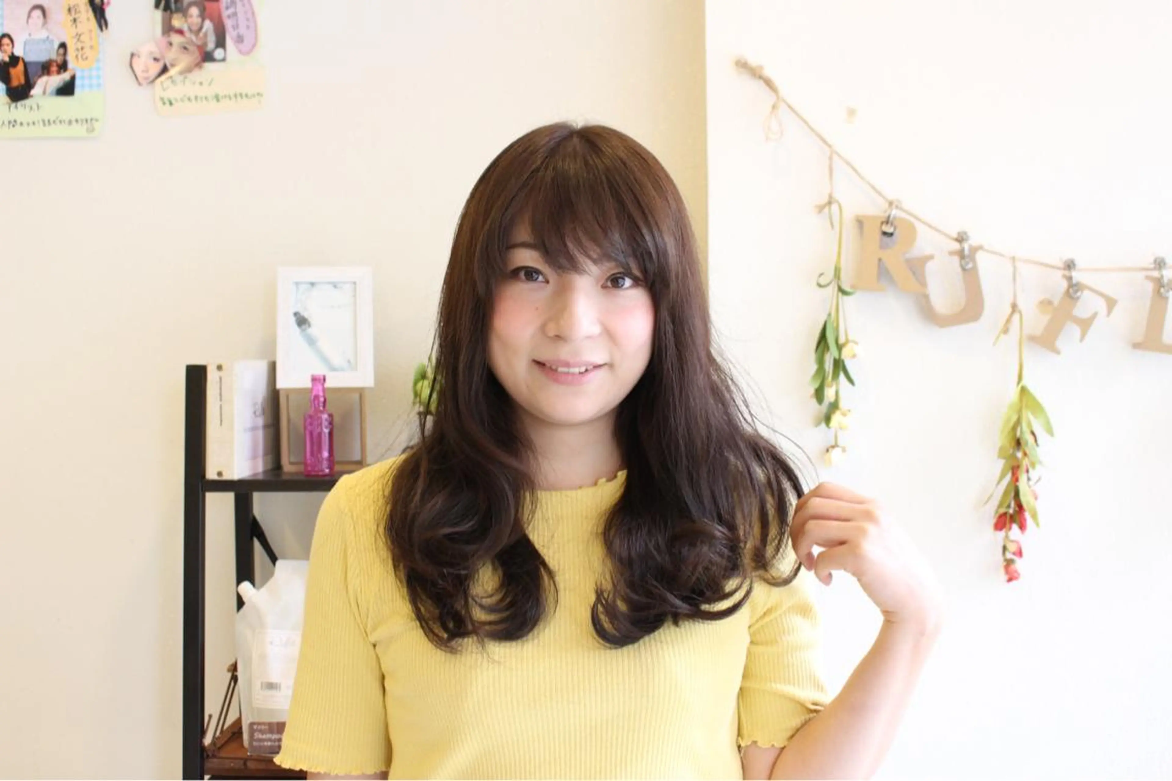 ミディアム カラー アッシュ ダークアッシュ 松本 美香のヘアスタイル