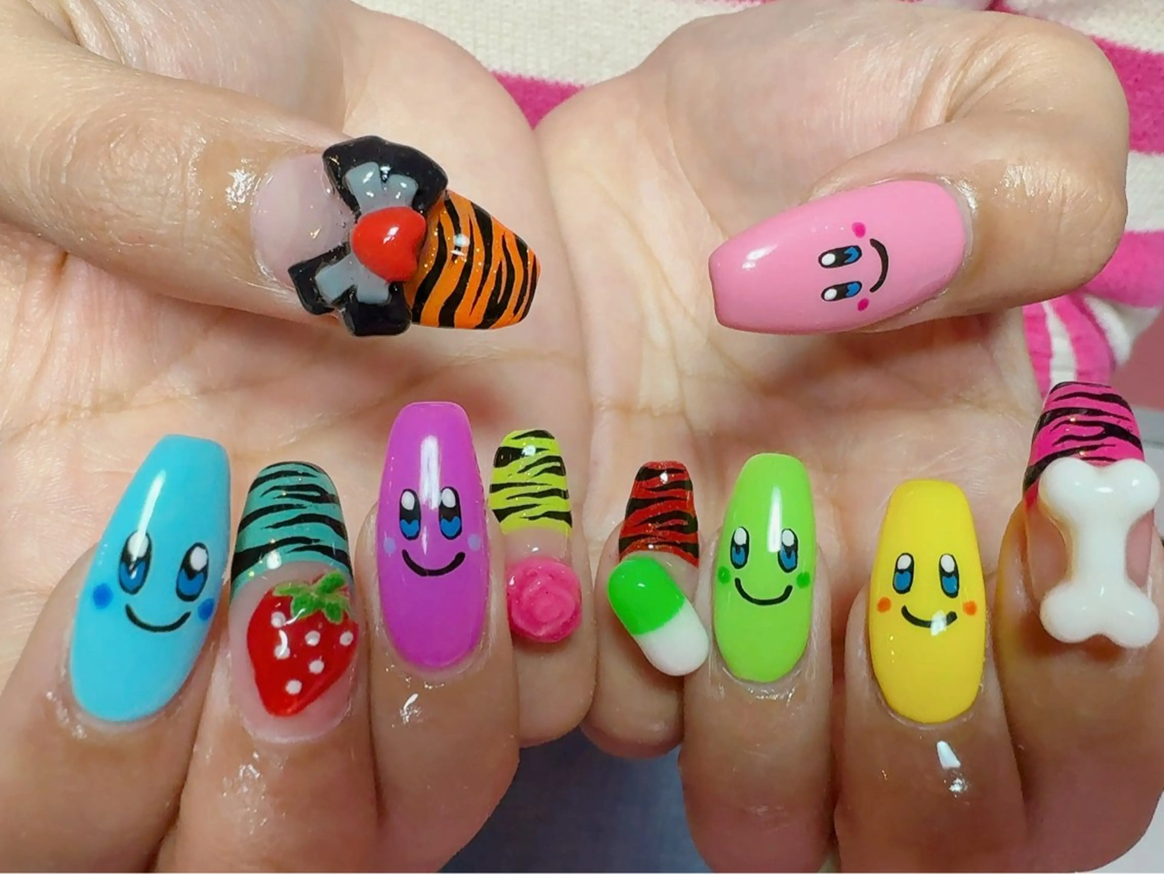 ネイル ハンドネイル Nail Atelier IamI所属・アイアムアイ 大村磨衣のネイルデザイン