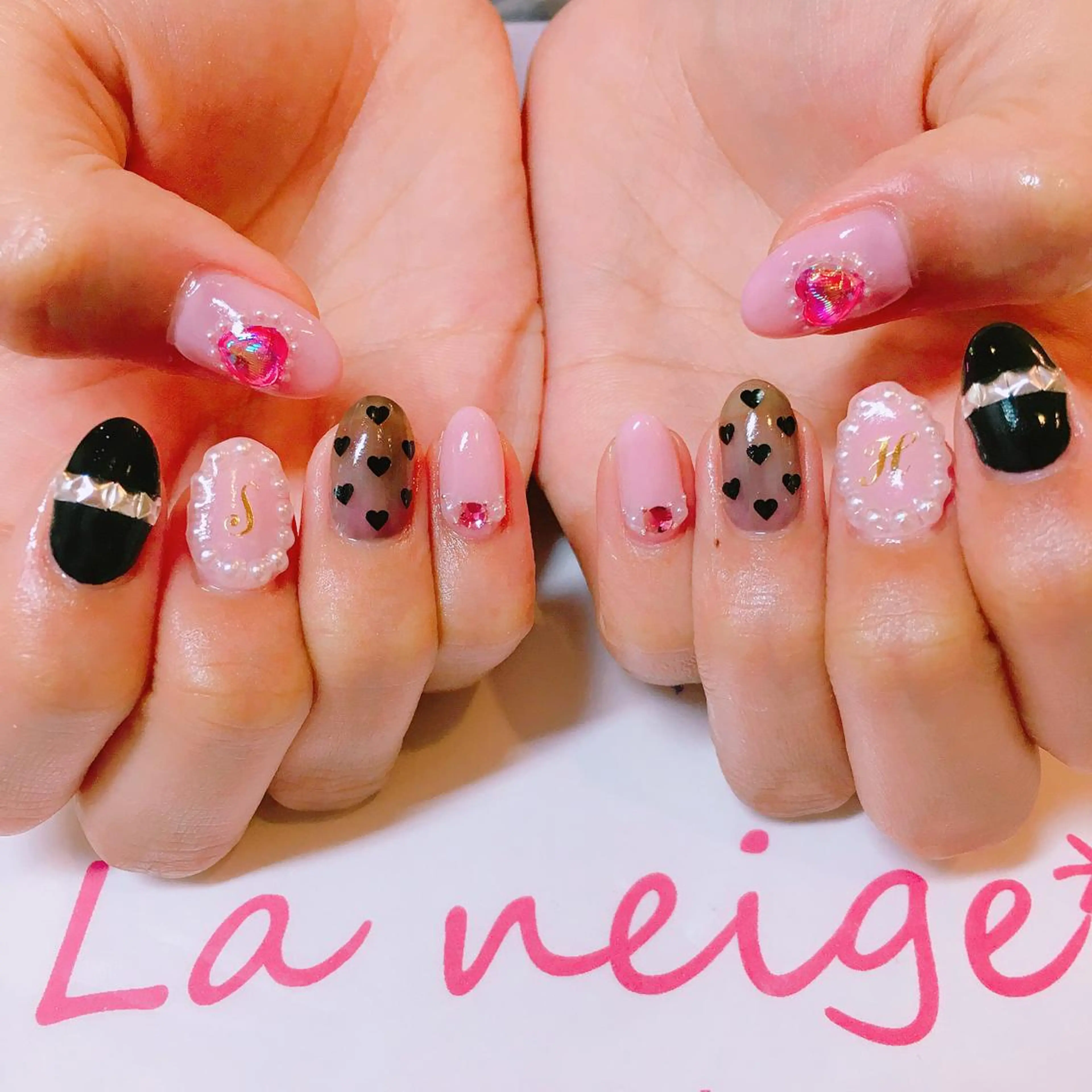 ネイル ハート La neige* yuki 🥯🍑のネイルデザイン