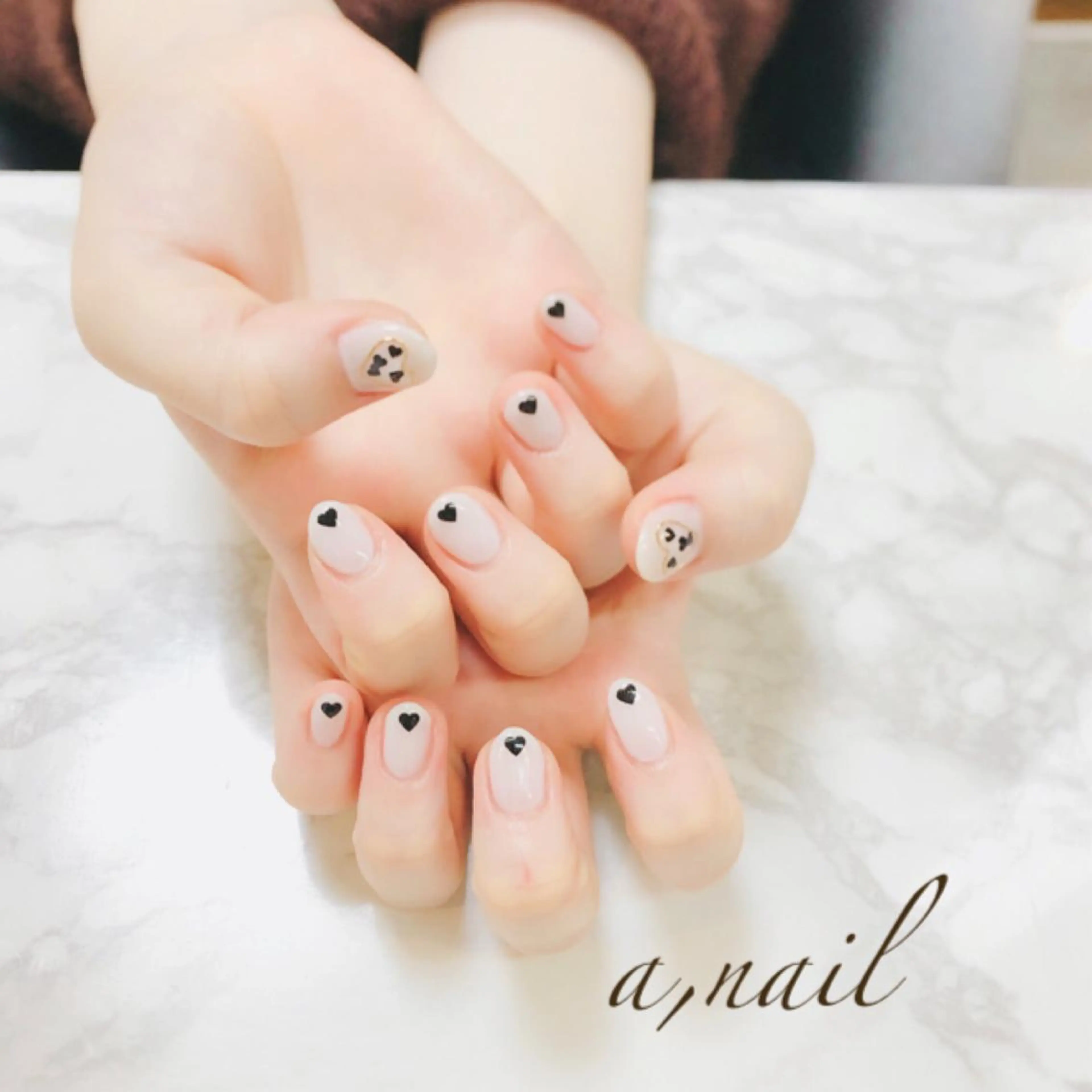 ネイル フットネイル ジェルネイル グラデーション ハート ワンカラーネイル ハンドネイル ネイルサロン エーネイルのネイルデザイン