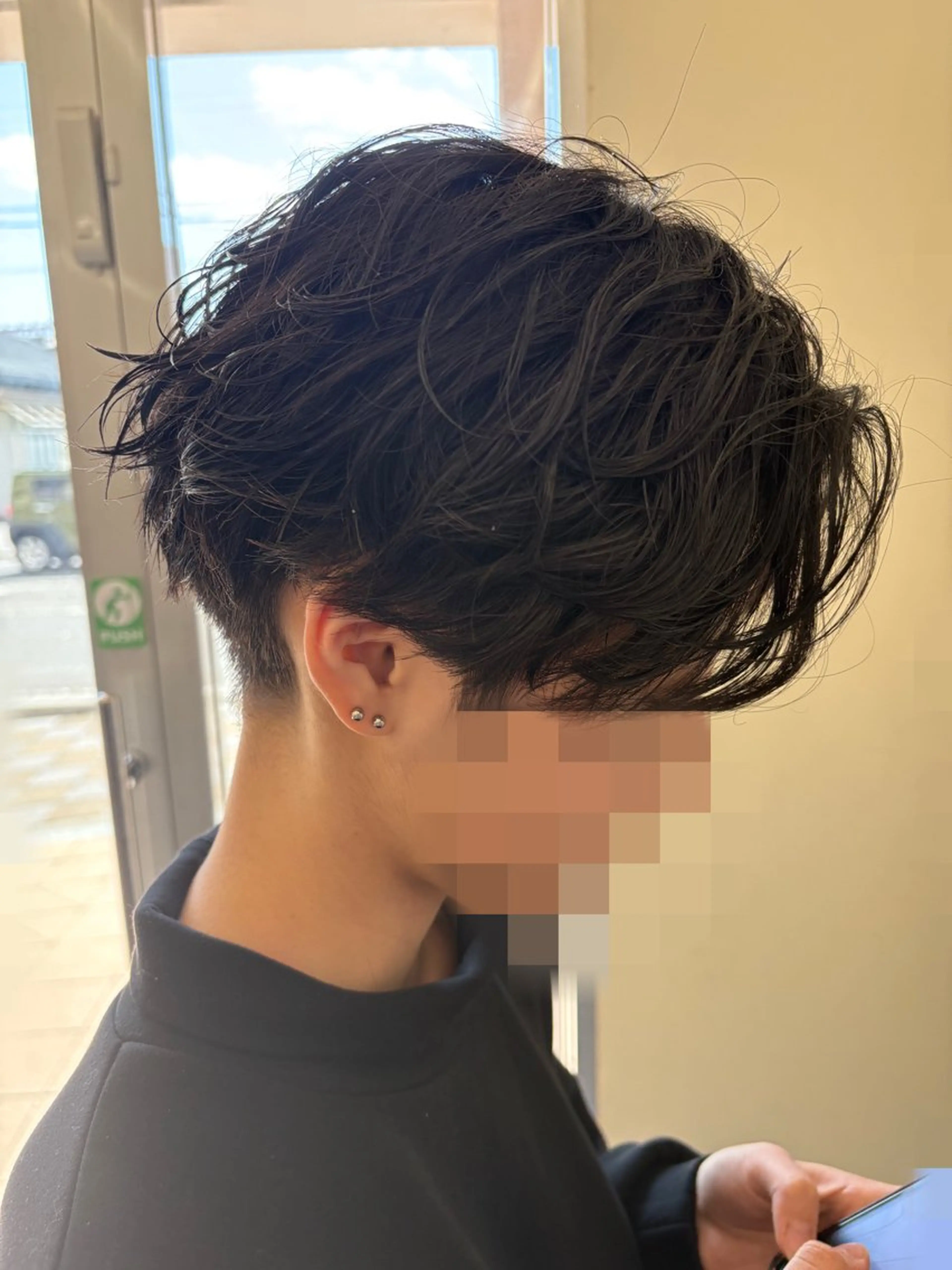 ショート パーマ 西澤 綺羅のヘアスタイル