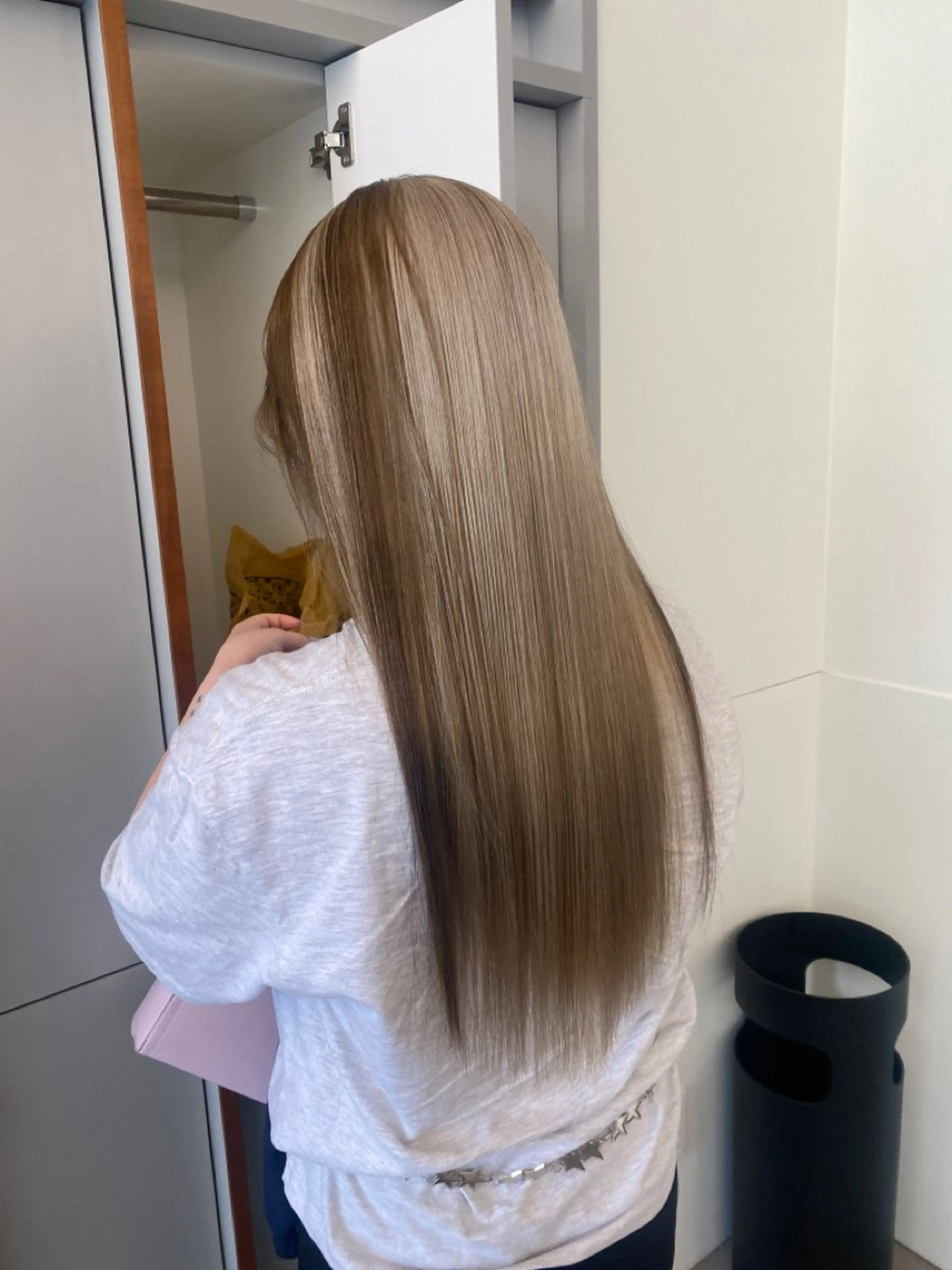 ロング カラー 高発色ブリーチ/ ハイレイヤー🪽aiのヘアスタイル