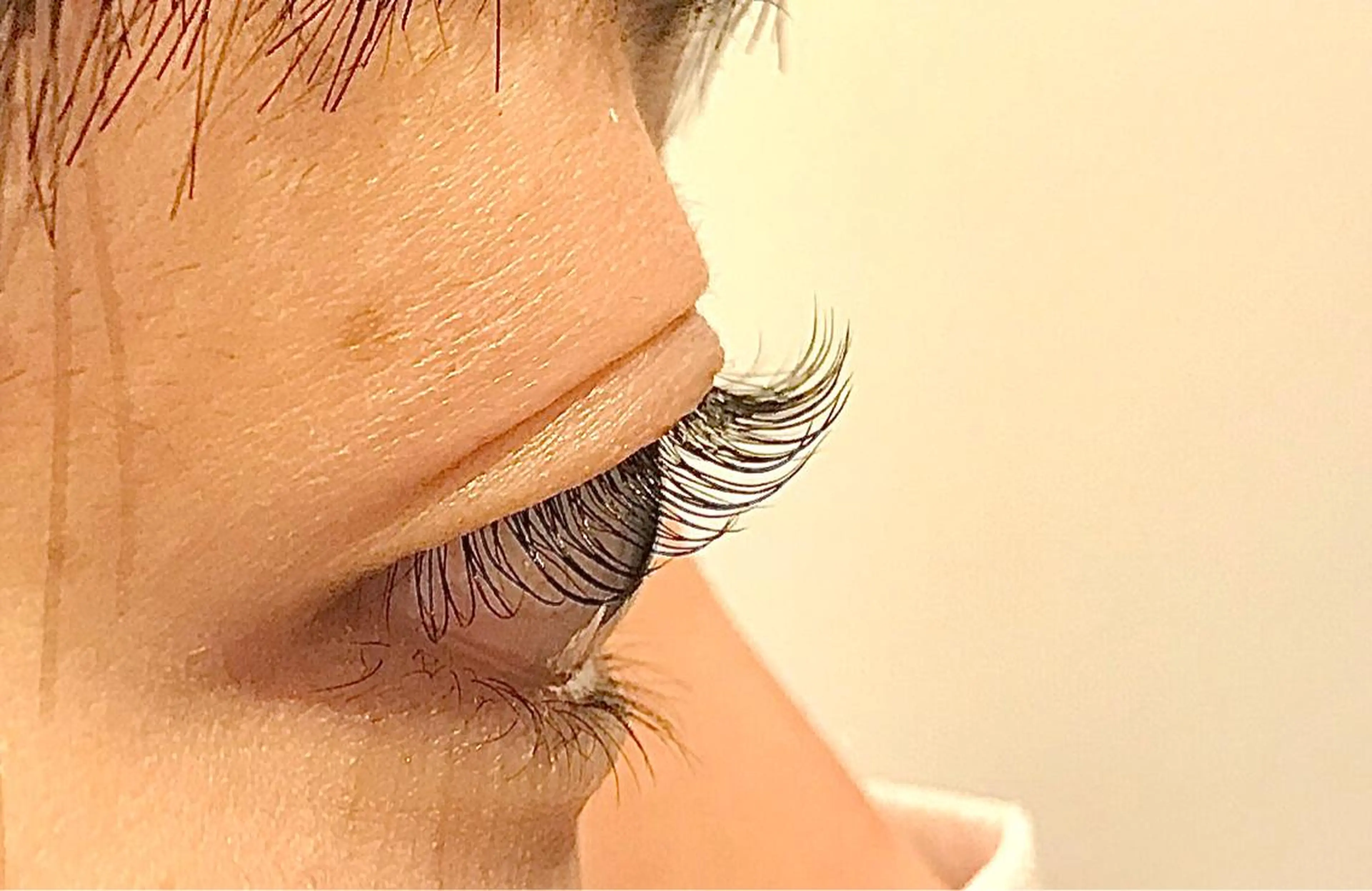 マツエク・マツパ miel大宮店所属・矢部 奈々の眉毛・アイブロウイメージ