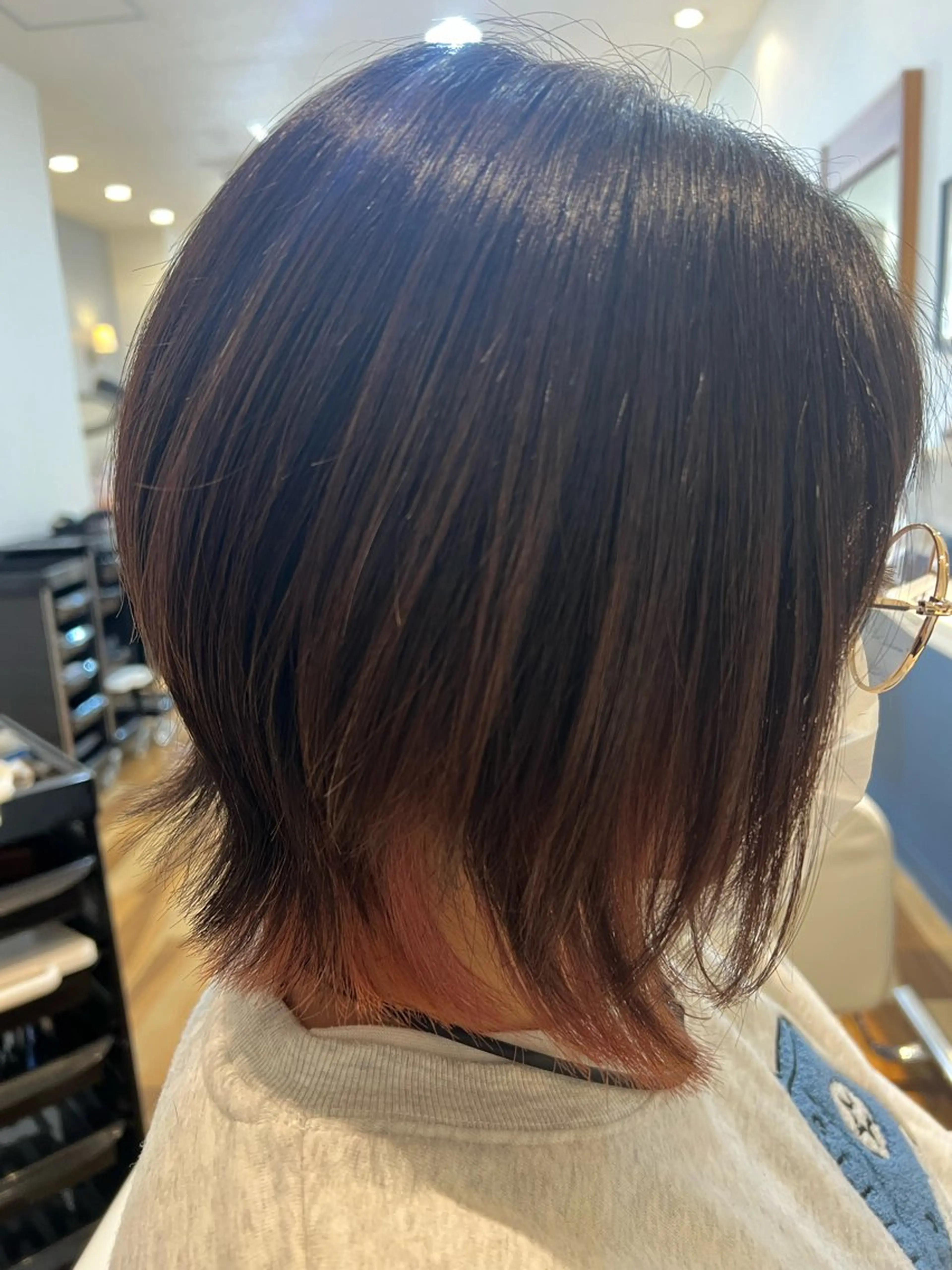 ショート ショートヘア ウルフカット 芦原 愛弓のヘアスタイル