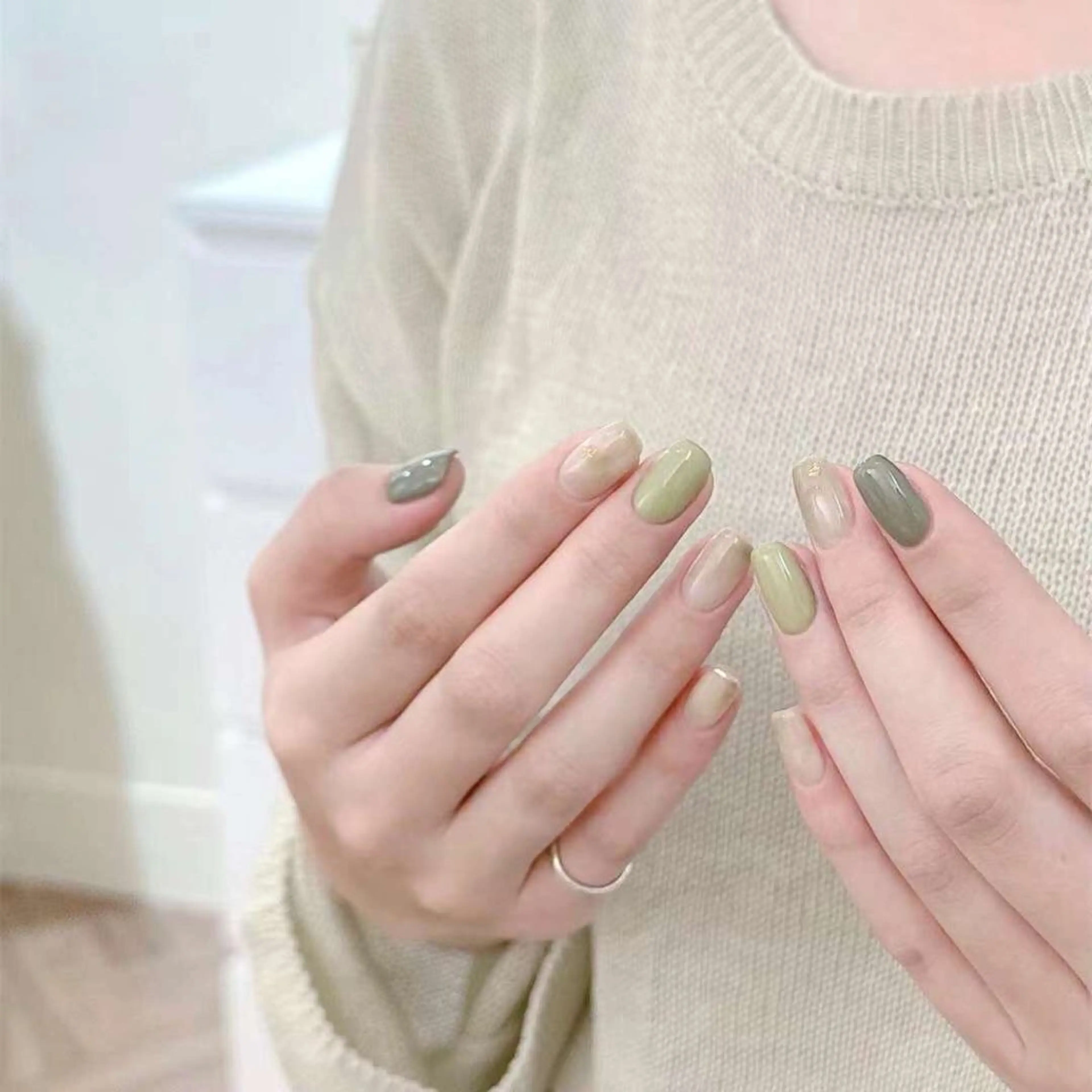 ネイル ハンドネイル VIVIAN リサのネイルデザイン