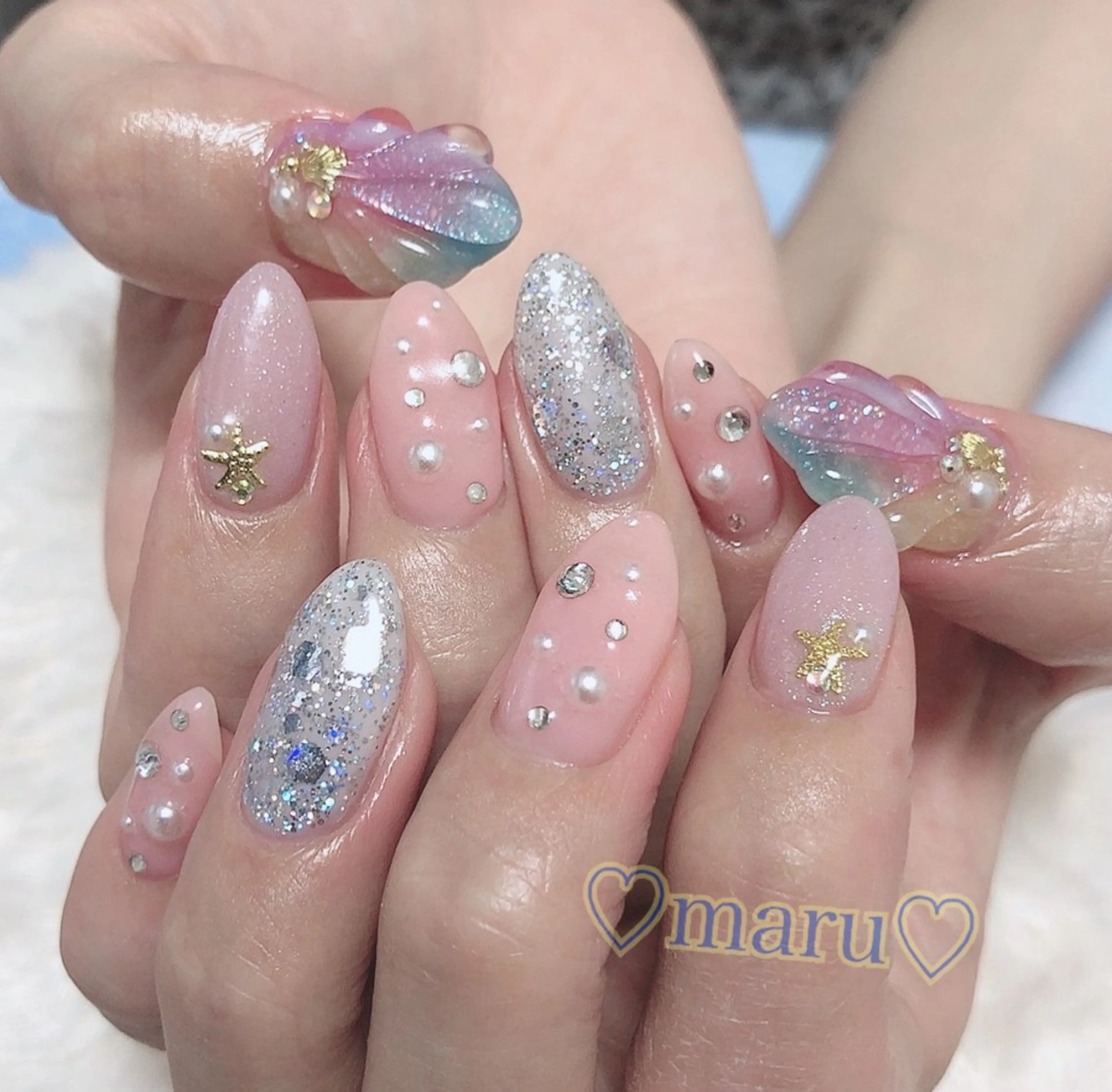 ネイル ハンドネイル フットネイル まるみ ♡のネイルデザイン