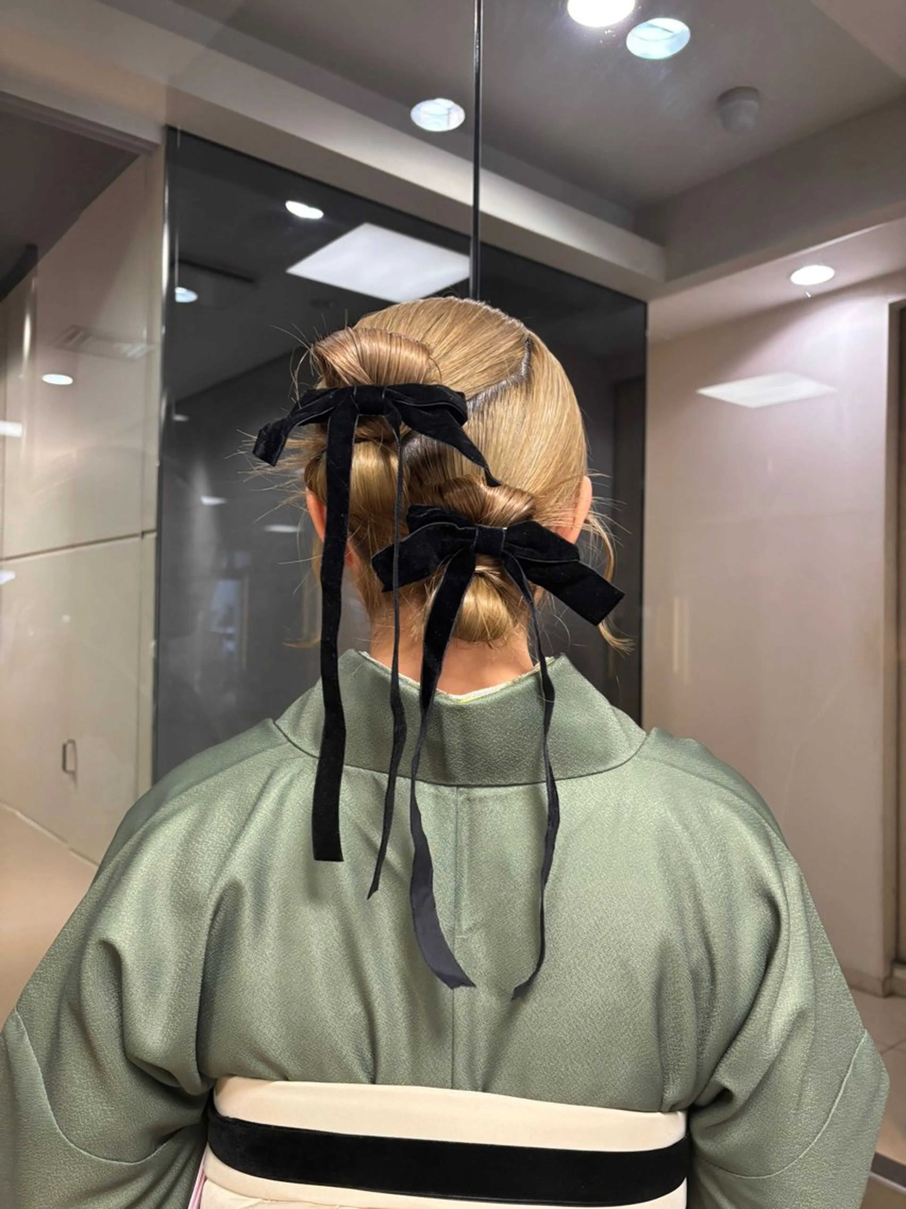 ヘアアレンジ 卒業式のヘアスタイル 髪質改善/暗髪カラー ヘアアレンジ/ｽﾐﾚのヘアスタイル