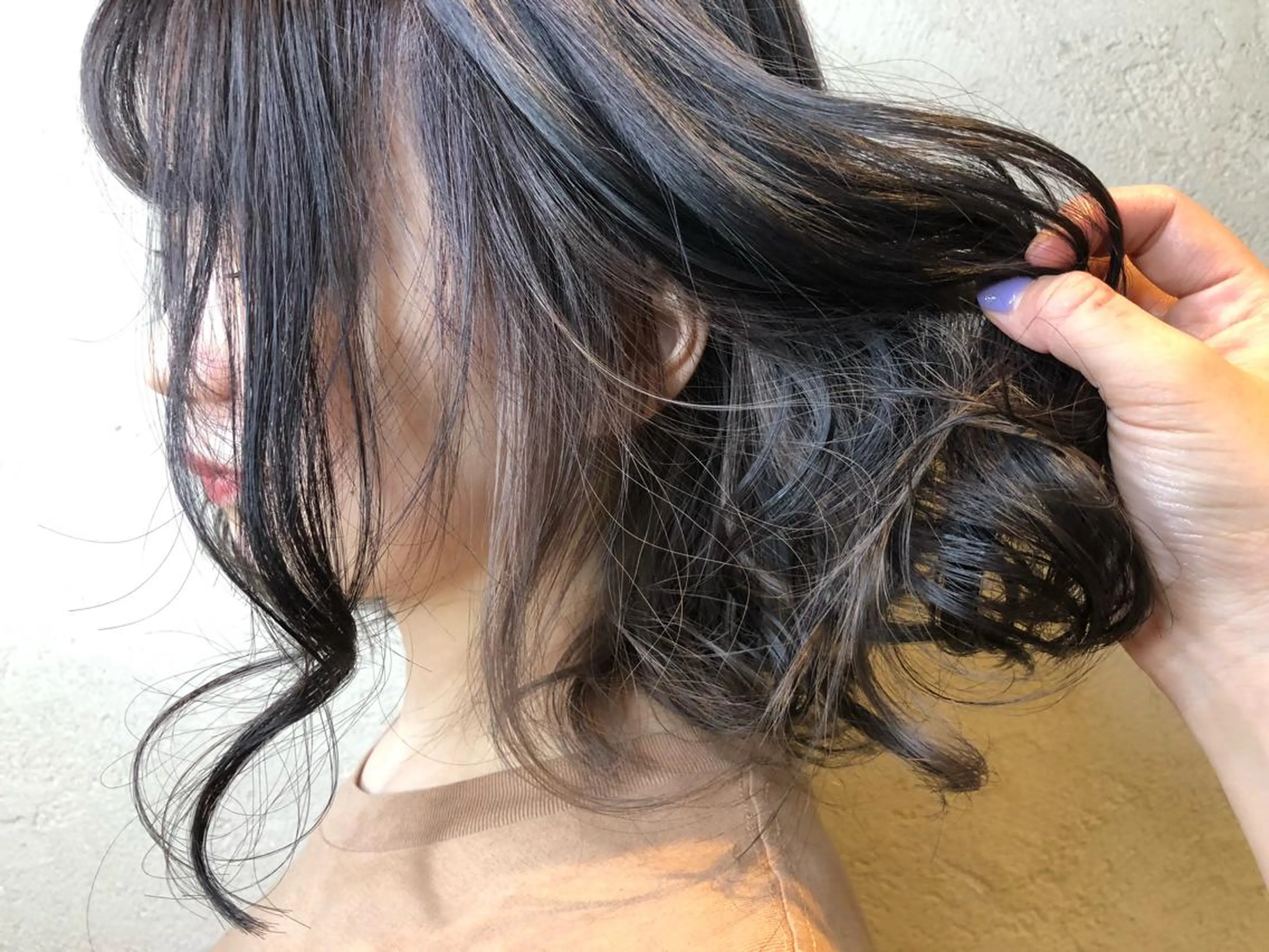 ミディアム カラー ヘアアレンジ グレージュ インナーカラー Sia.   大阪梅田茶屋町店所属・まつパ/まつエク Sia.茶屋町店のマツエク・マツパデザイン