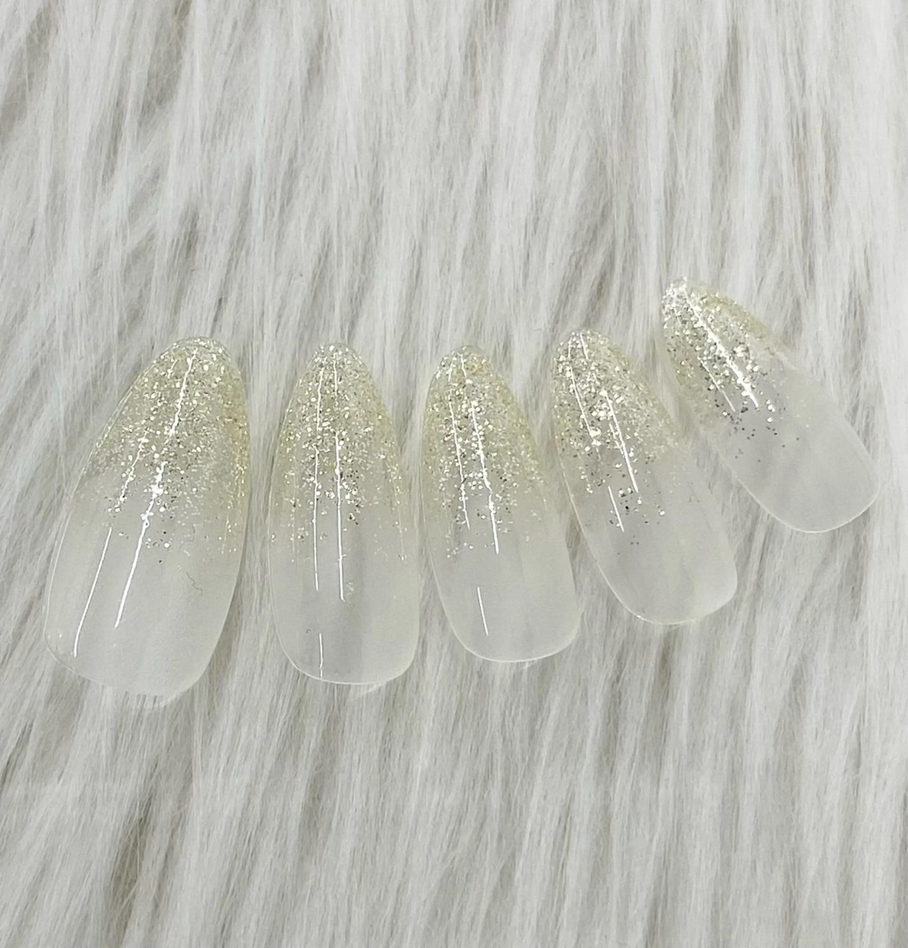 【ずっとオフ無料🎶】ラメグラデーションの写真