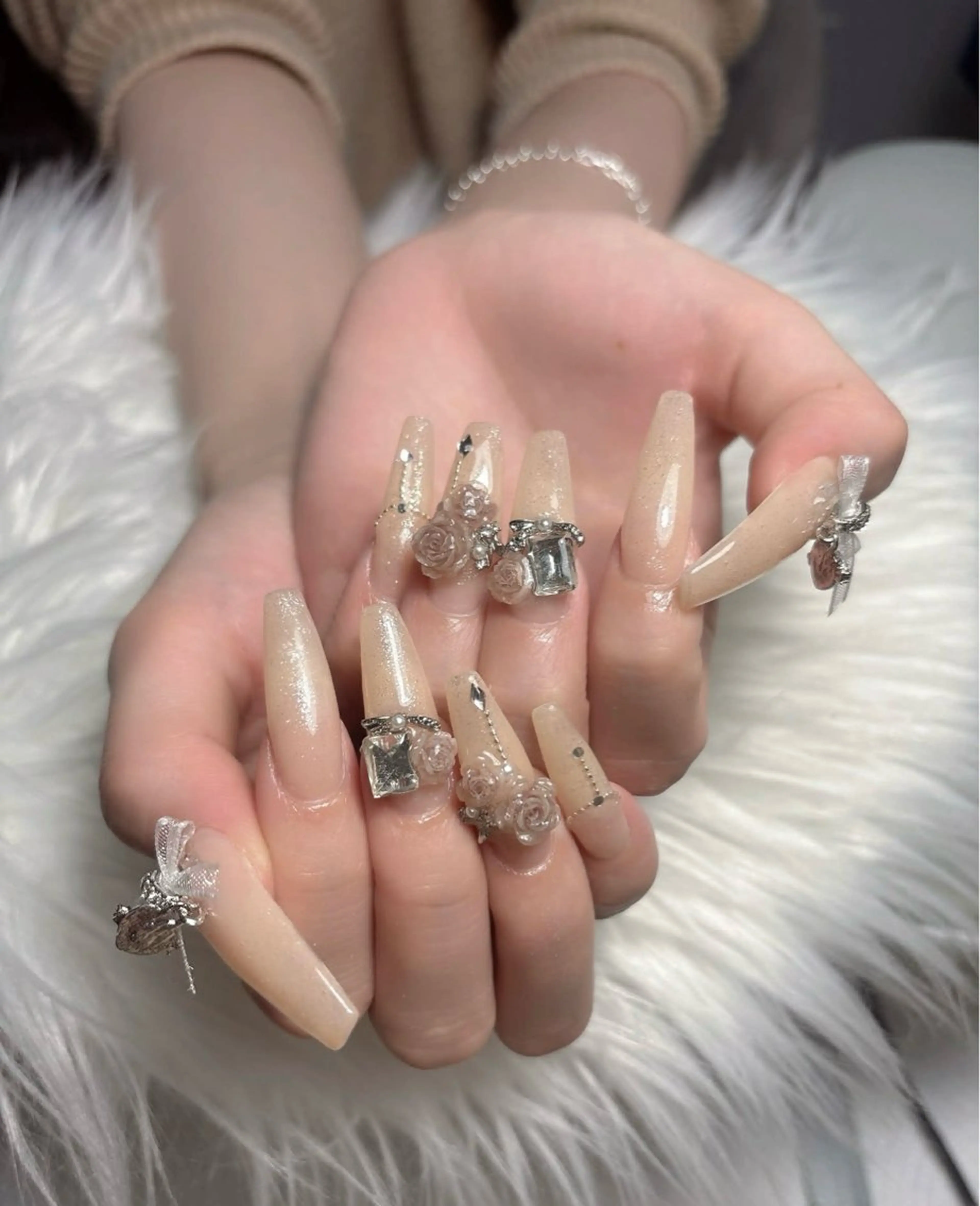 ネイル ハンドネイル T. Leeのネイルデザイン