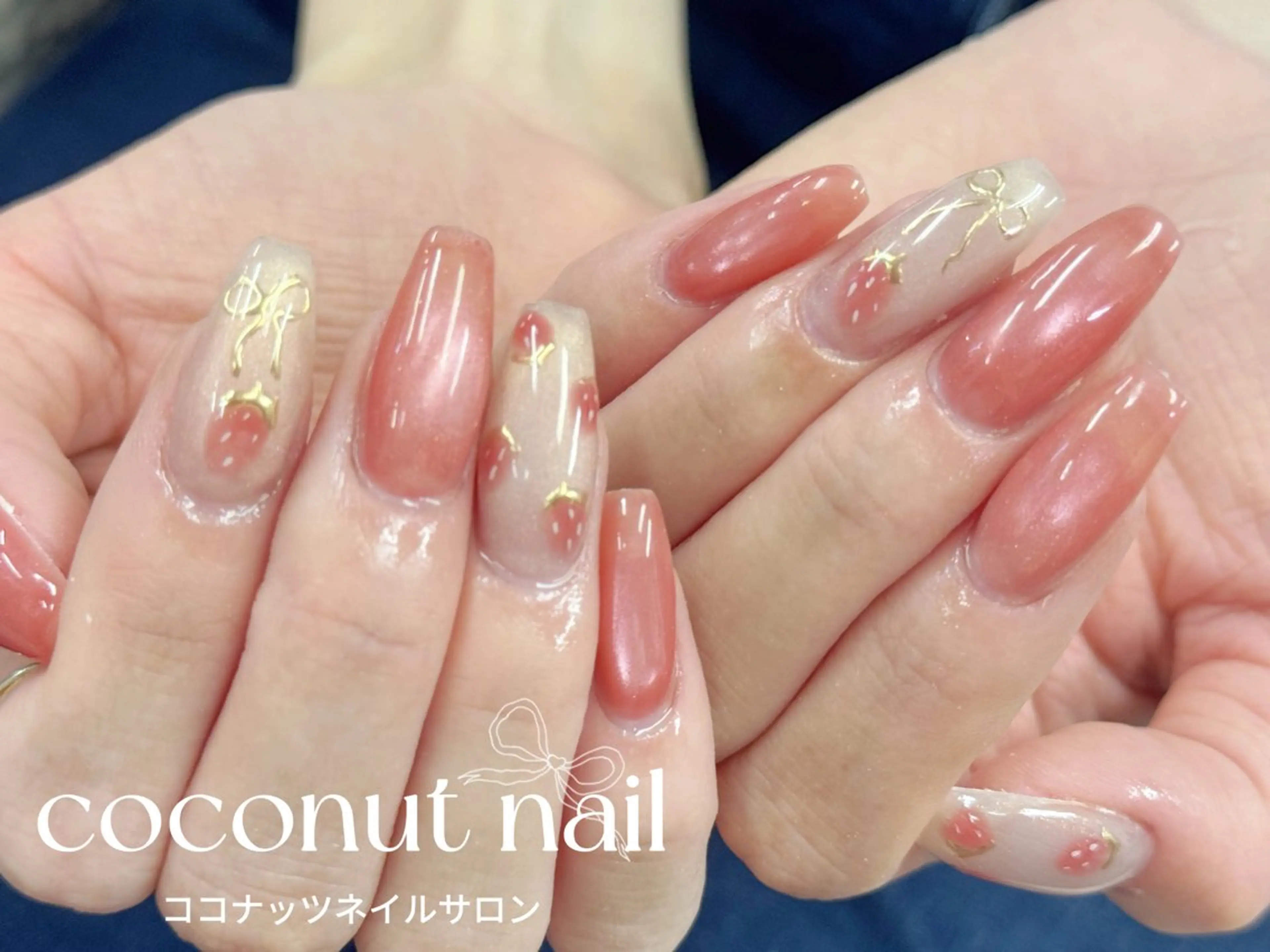 ネイル べっ甲ネイル フレンチネイル キラキラネイル マグネットネイル 大理石ネイル(マーブル) ハンドネイル 神田 ココナッツのネイルデザイン