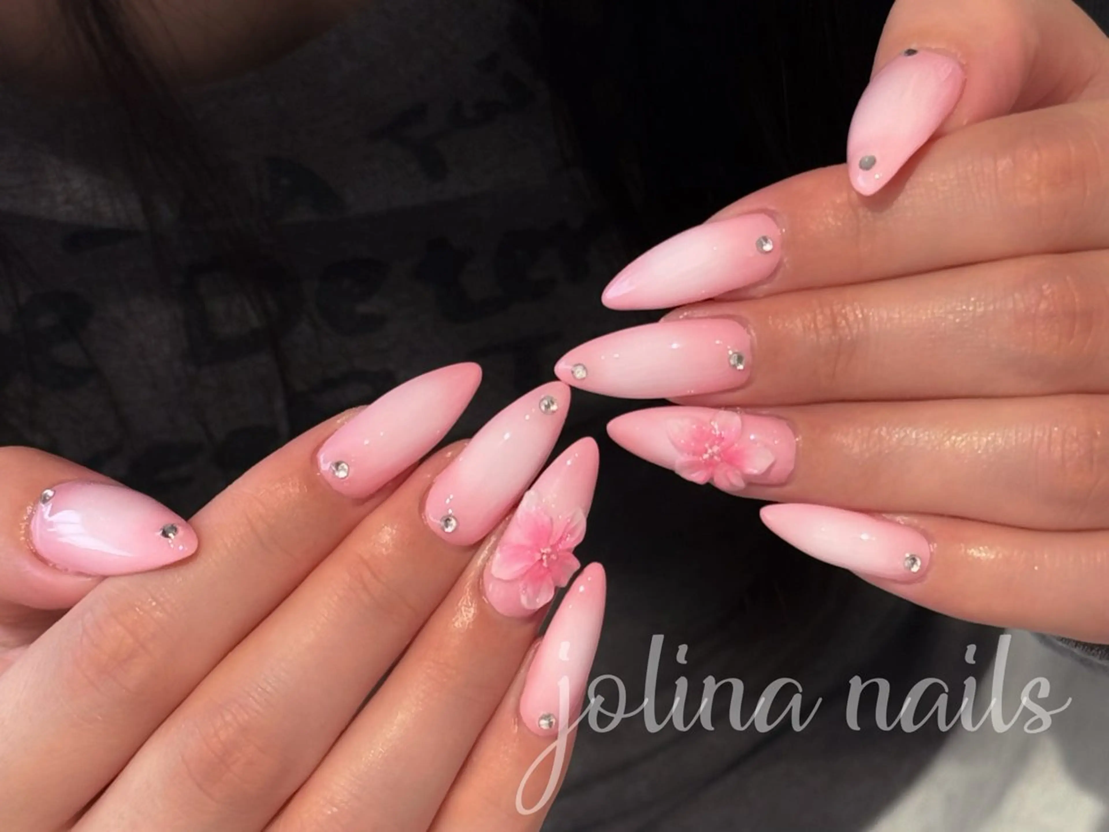 ネイル チークネイル jolina nails鶴見店のネイルデザイン
