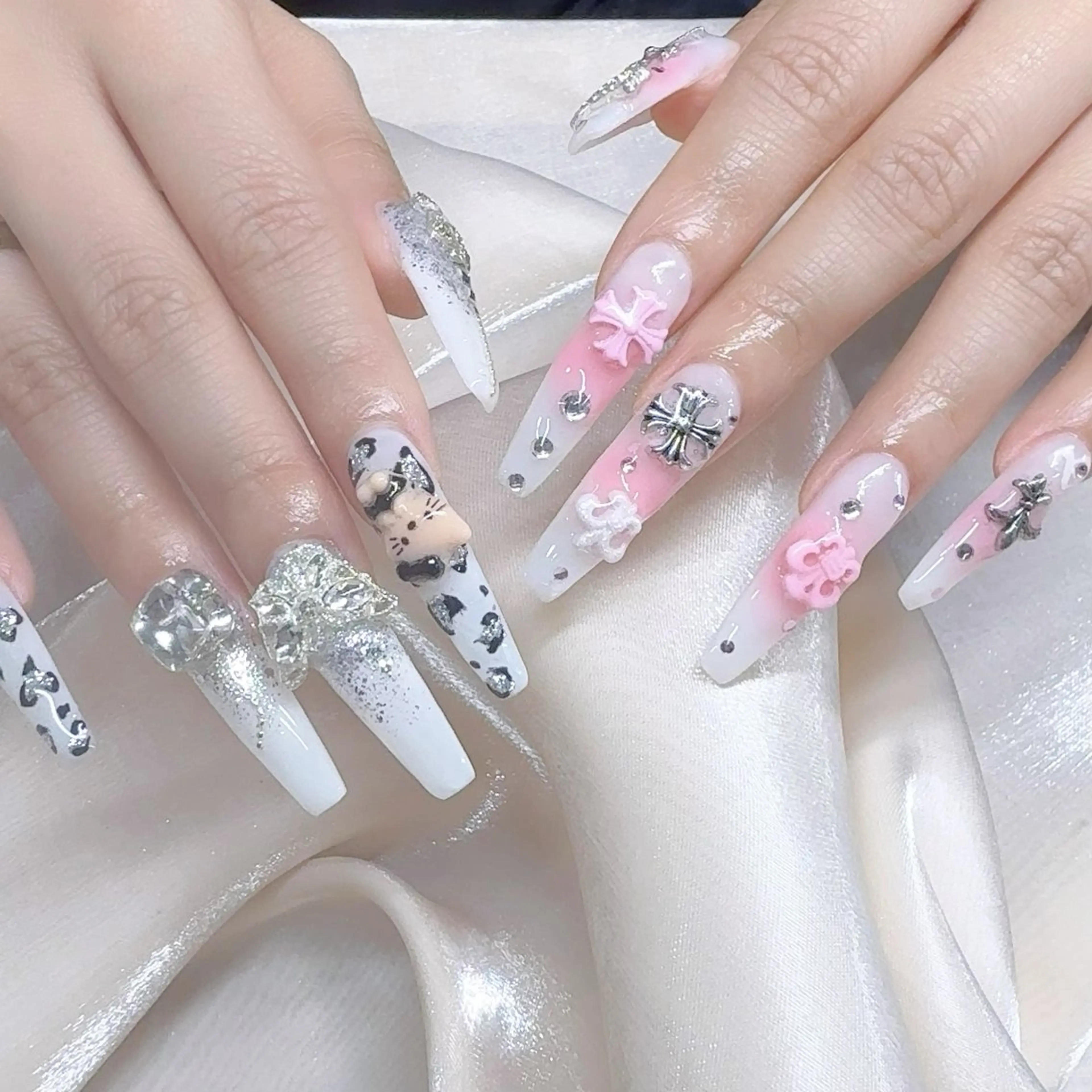 ネイル ハンドネイル NAILサロン 木にいるのネイルデザイン