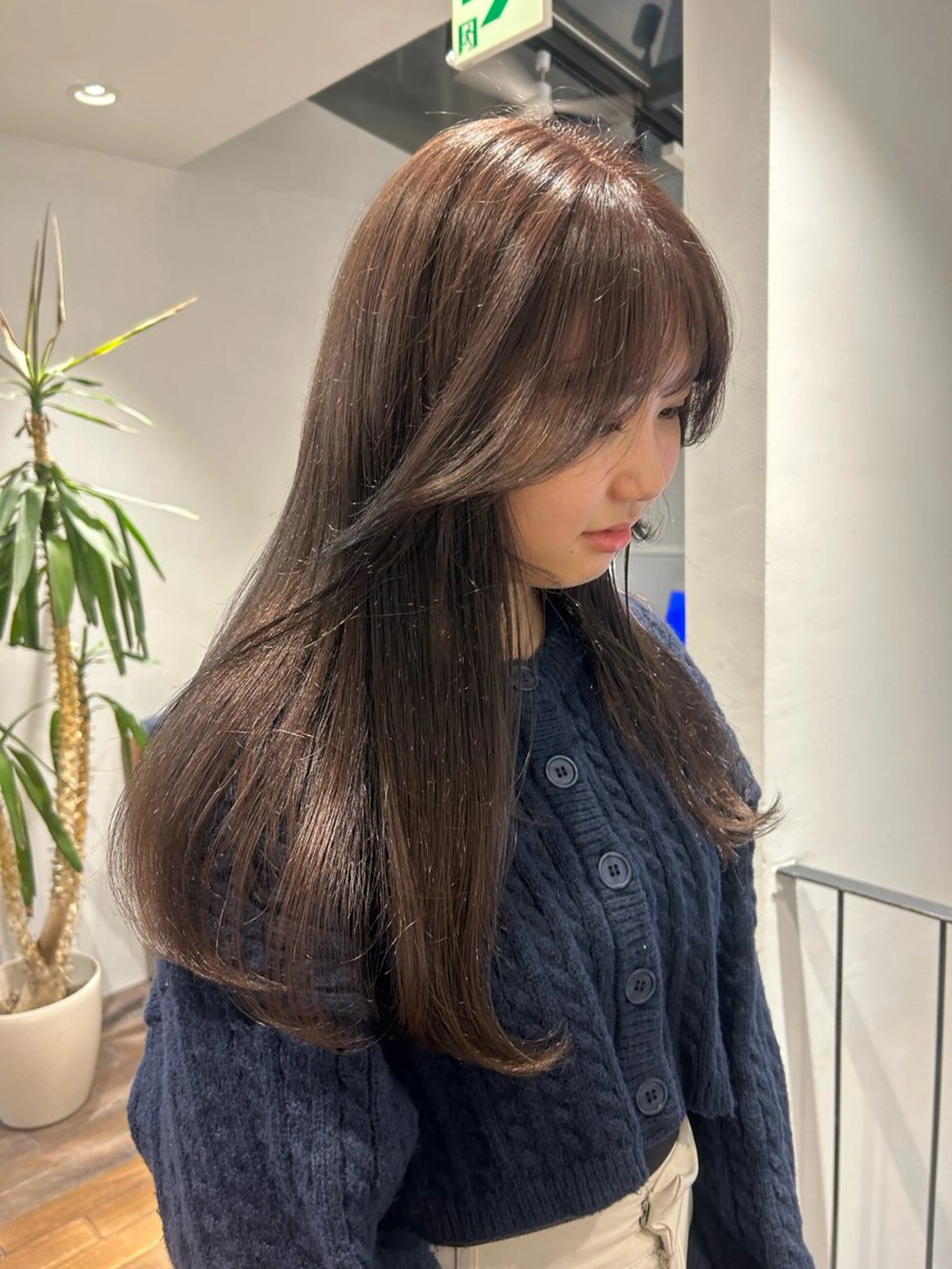 ミディアム カラー パーマ カット ヘアカラー レイヤー/透明感/ ブリーチなし/わかなのヘアスタイル