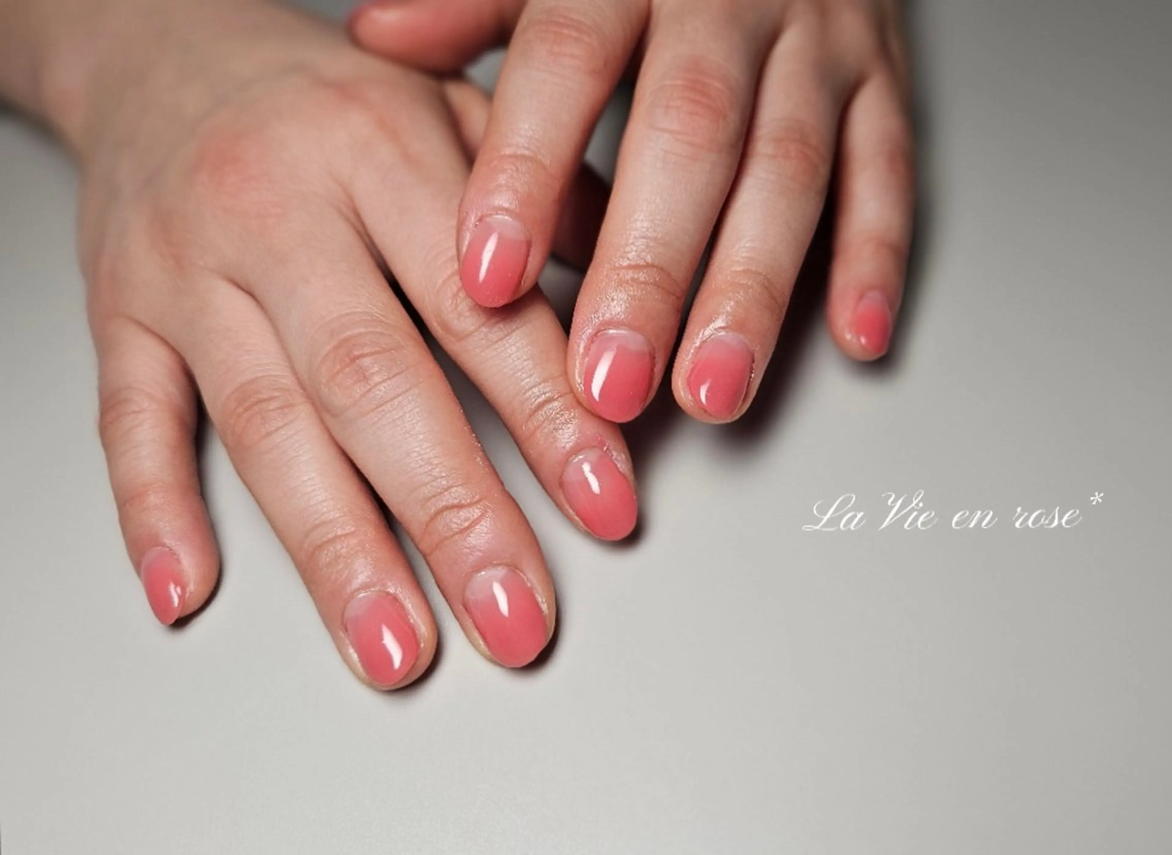 ネイル ラヴィアン ローズのネイルデザイン