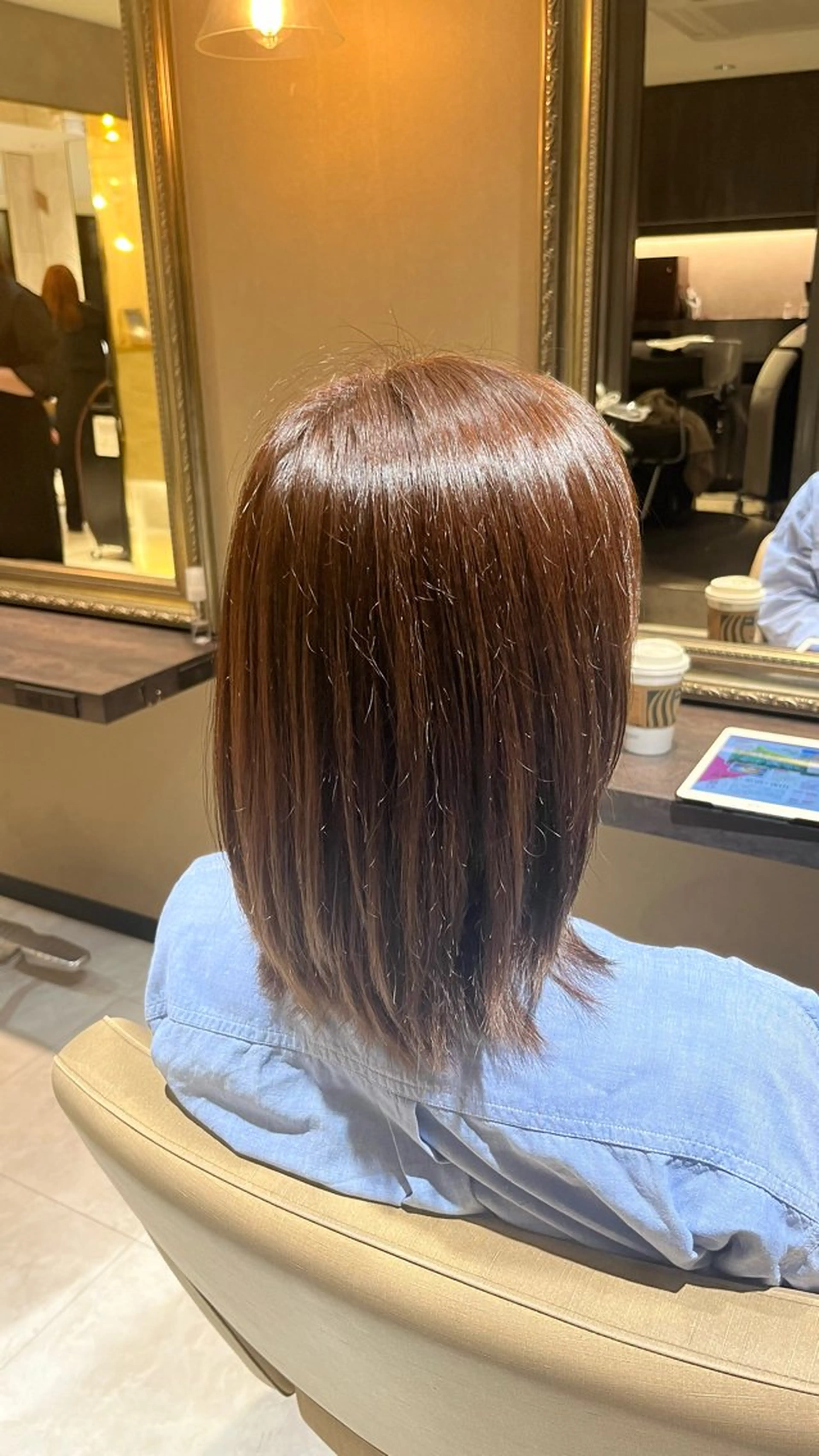 ミディアム カラー 新宅 藍のヘアスタイル