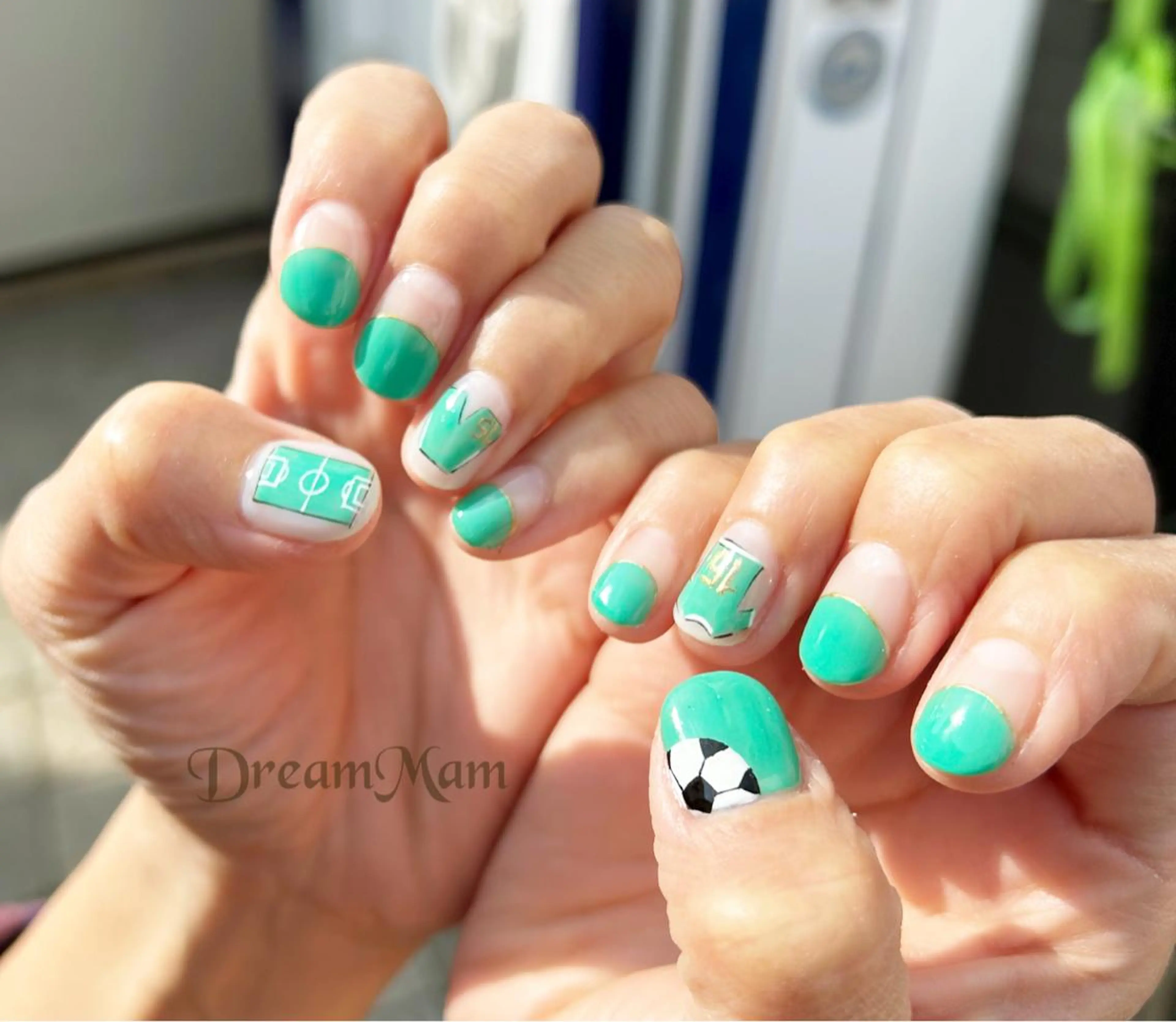 ネイル フレンチネイル ジェルネイル キラキラネイル 韓国ネイル マグネットネイル Nail Salon Ｄream Mamのネイルデザイン