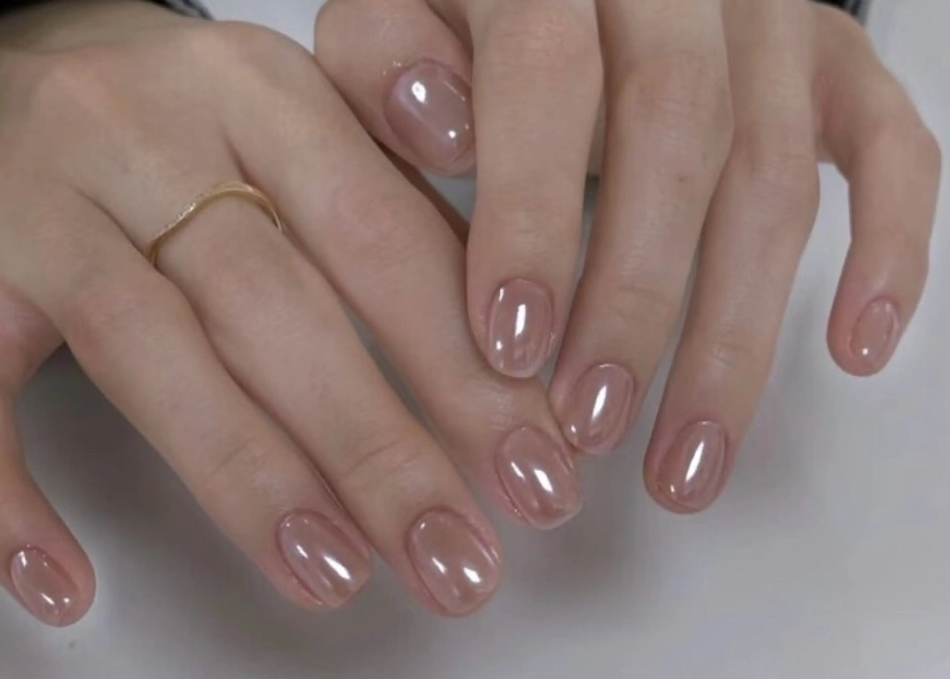 ネイル ハンドネイル エリアネイルサロン所属・つ きのネイルデザイン