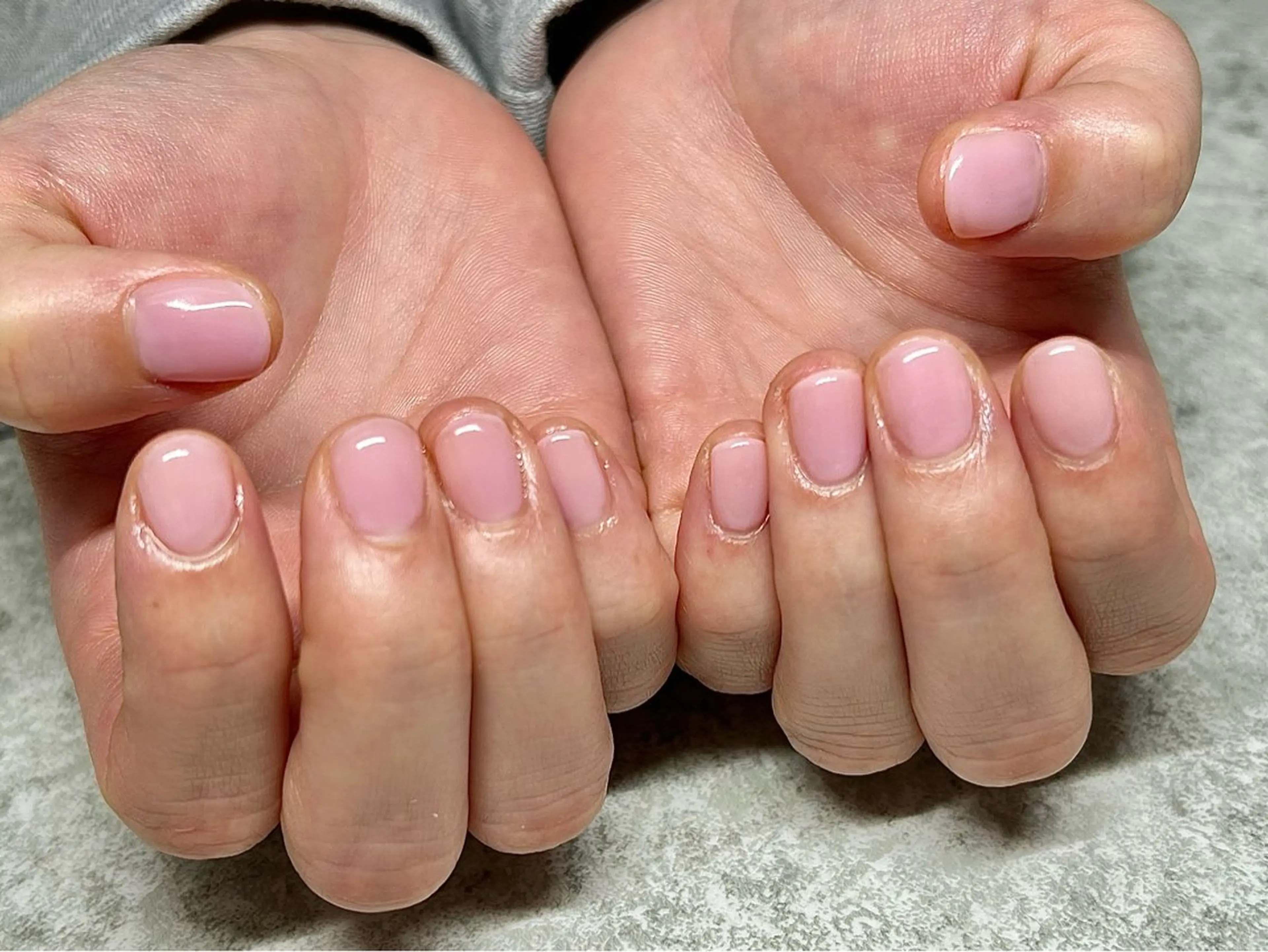 ネイル オフィスネイル ワンカラーネイル ピンク ショートネイル ハンドネイル nail salon meoli　アヤのネイルデザイン