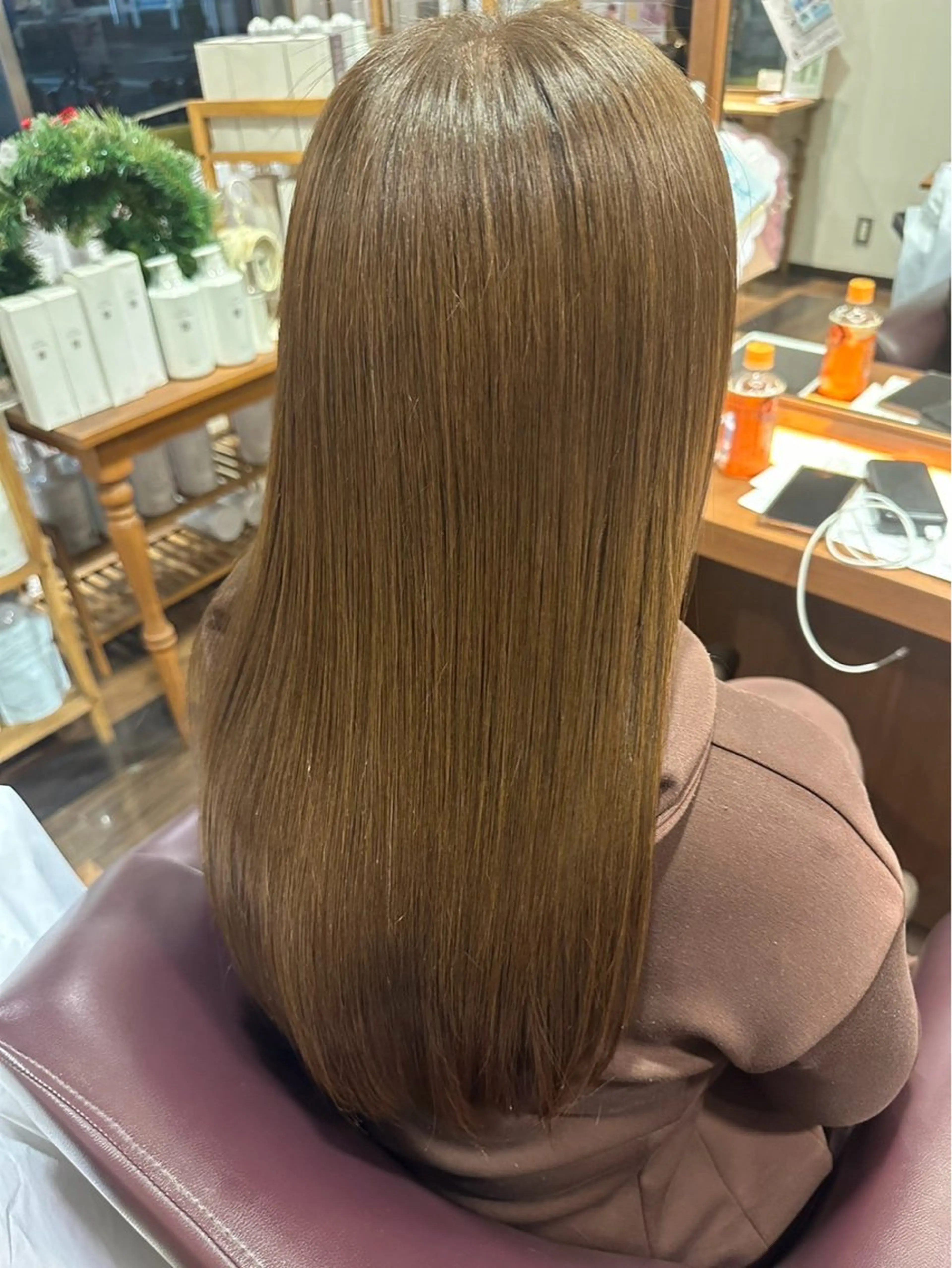 ロング カラー 透明感カラー オリーブカラー ヘアカラー トリートメント よしだ しおりのヘアスタイル