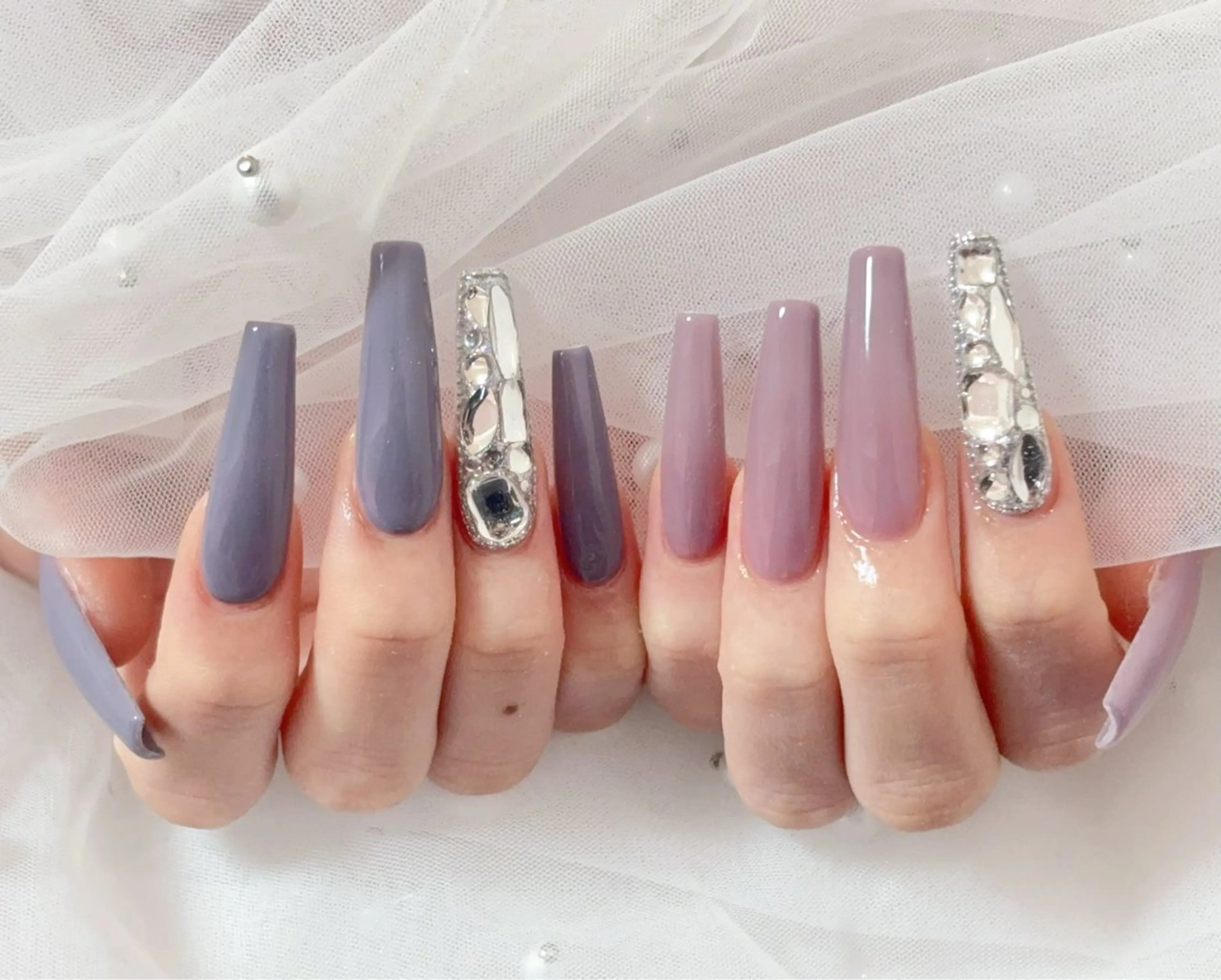 ネイル ハンドネイル 【パラジェル・フィルイン】 T&BNAIL STUDIO所属・り オ　ロング無制限中のネイルデザイン