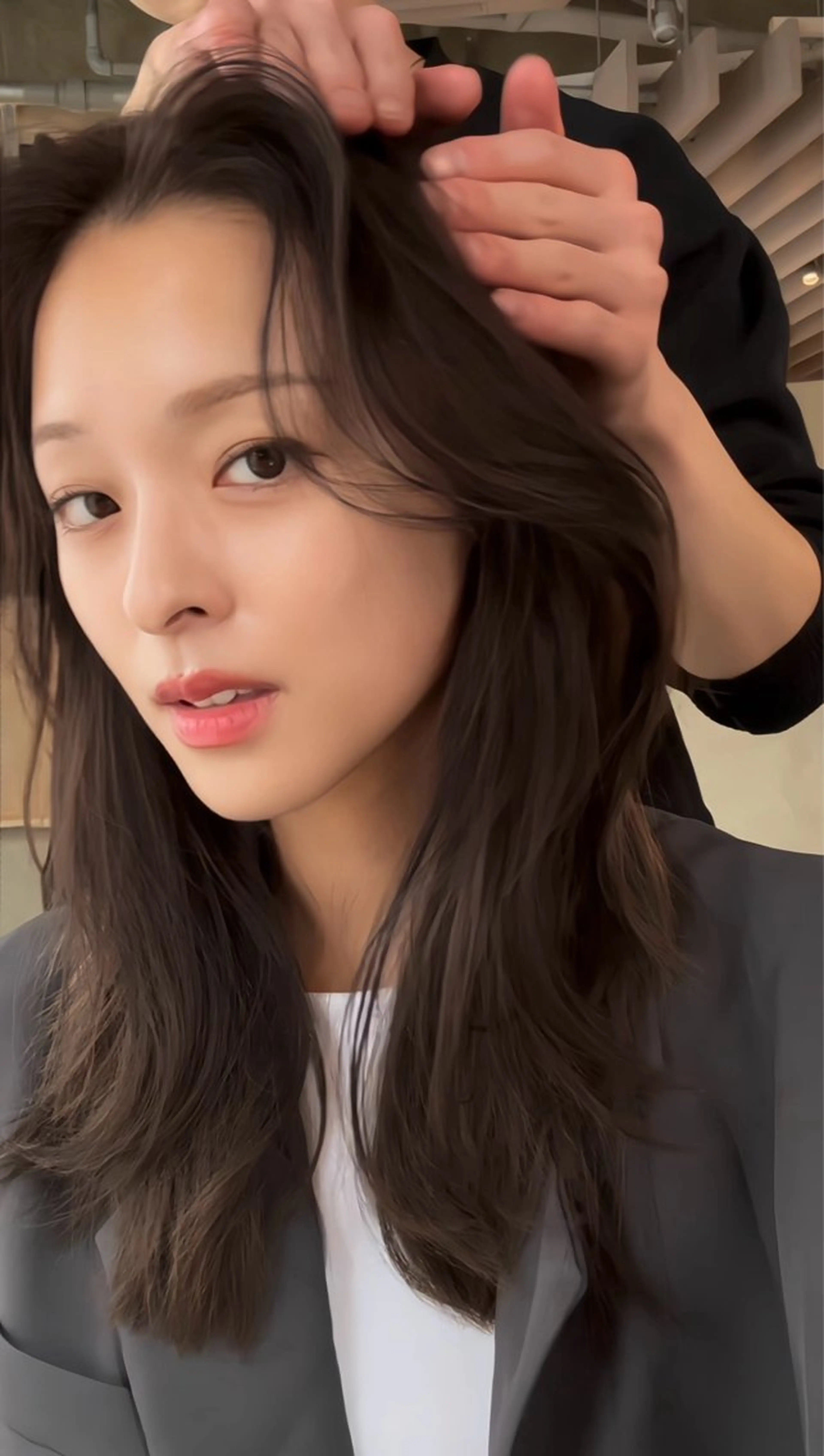 セミロング レイヤーカット LEANE THE TOKYO所属・大人レイヤー 🍃外苑前/荒谷進介のヘアスタイル