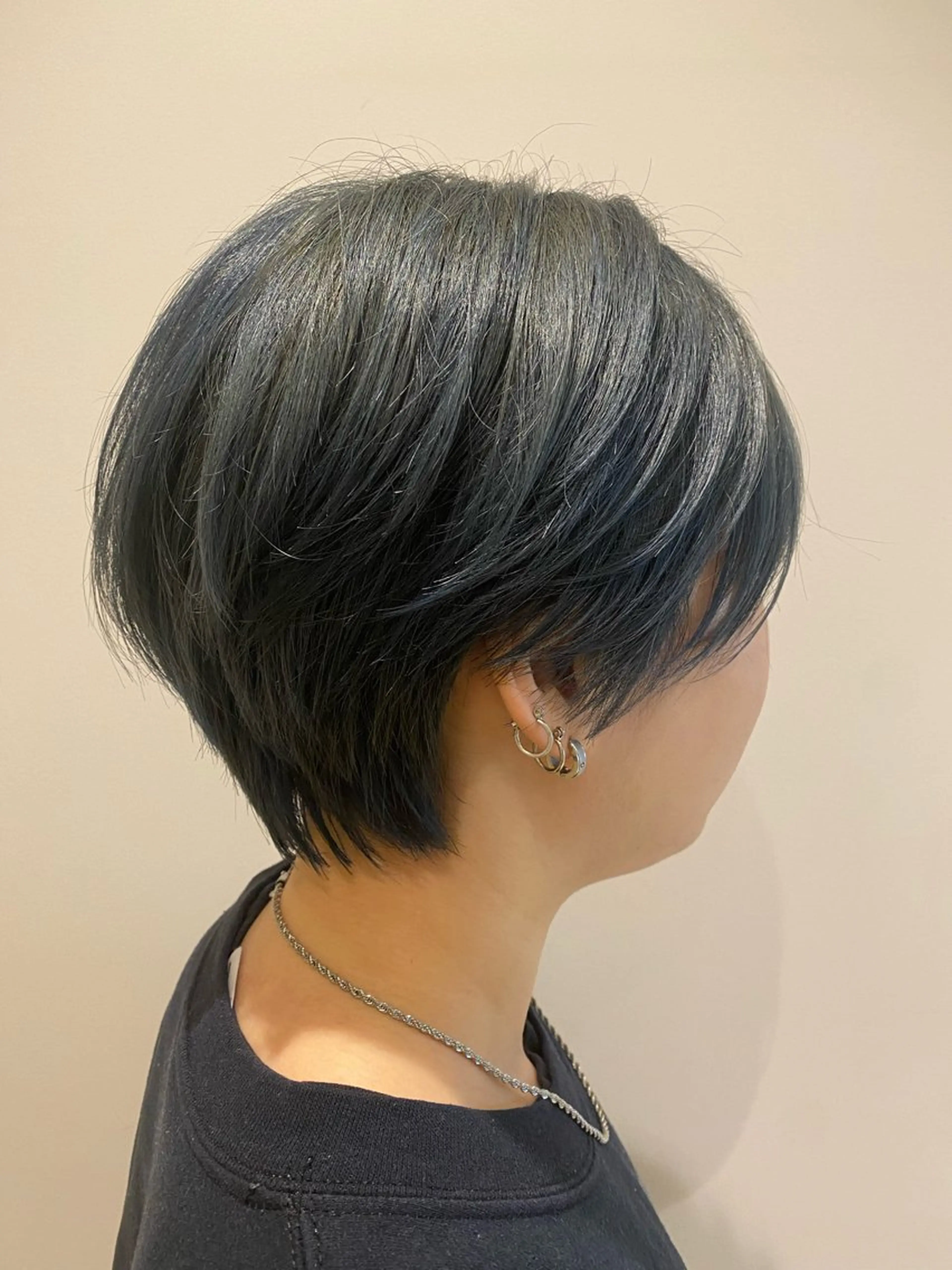 ショート カラー ブルーカラー カット ヘアカラー トリートメント 艶髪🌿美髪 大塚礼乃【西荻窪】のヘアスタイル