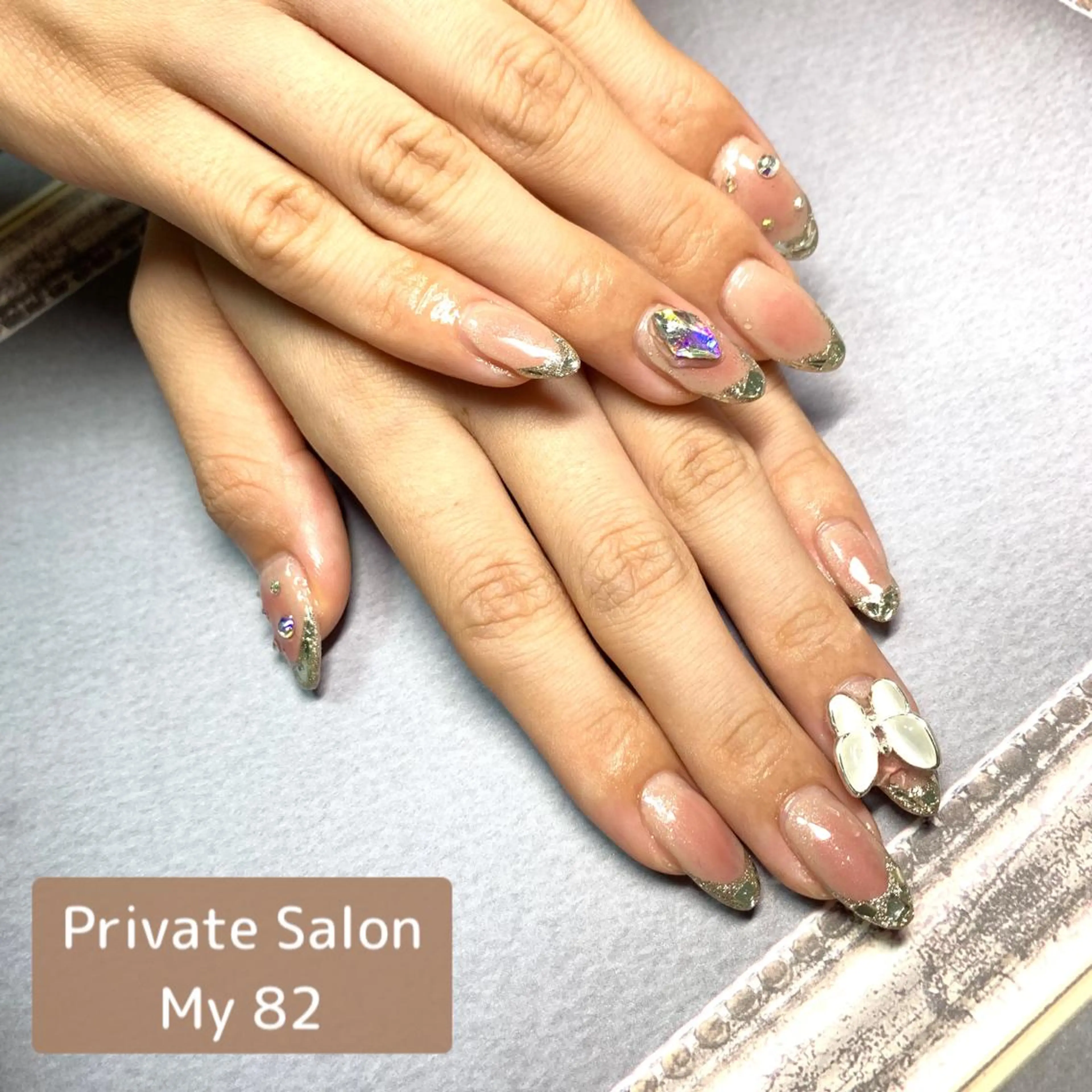 ネイル チークネイル フレンチネイル ガラスフレンチ キラキラネイル ハンドネイル Private Sa lon  MARLOのネイルデザイン