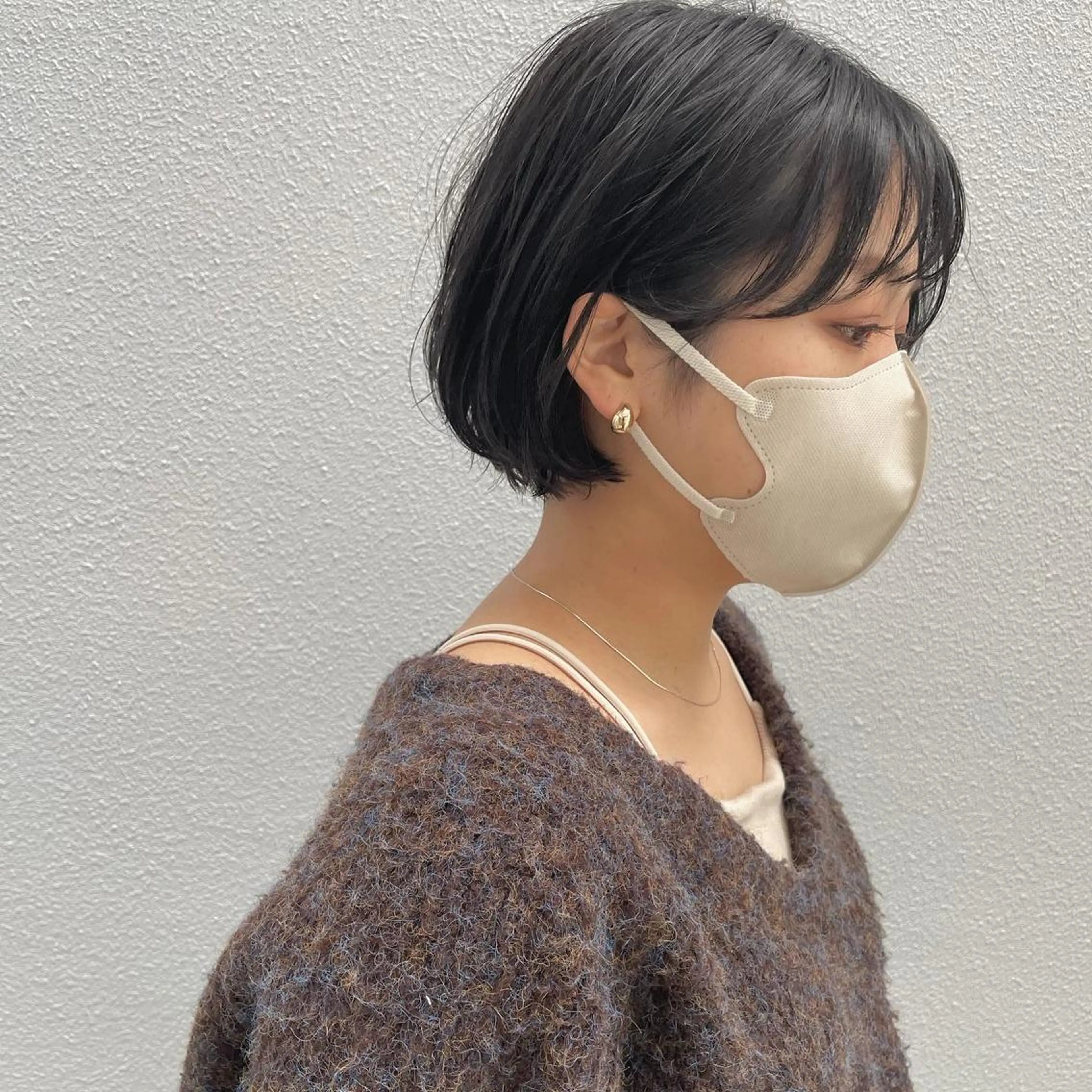 ショート 切りっぱなしボブ ショートボブ 丸みショート ミストバング ボブ カット ヘアカラー トリートメント C’LD hair  produce /シールドヘア所属・モテ髪/ボブ/ショー ト/アダチフウトのヘアスタイル