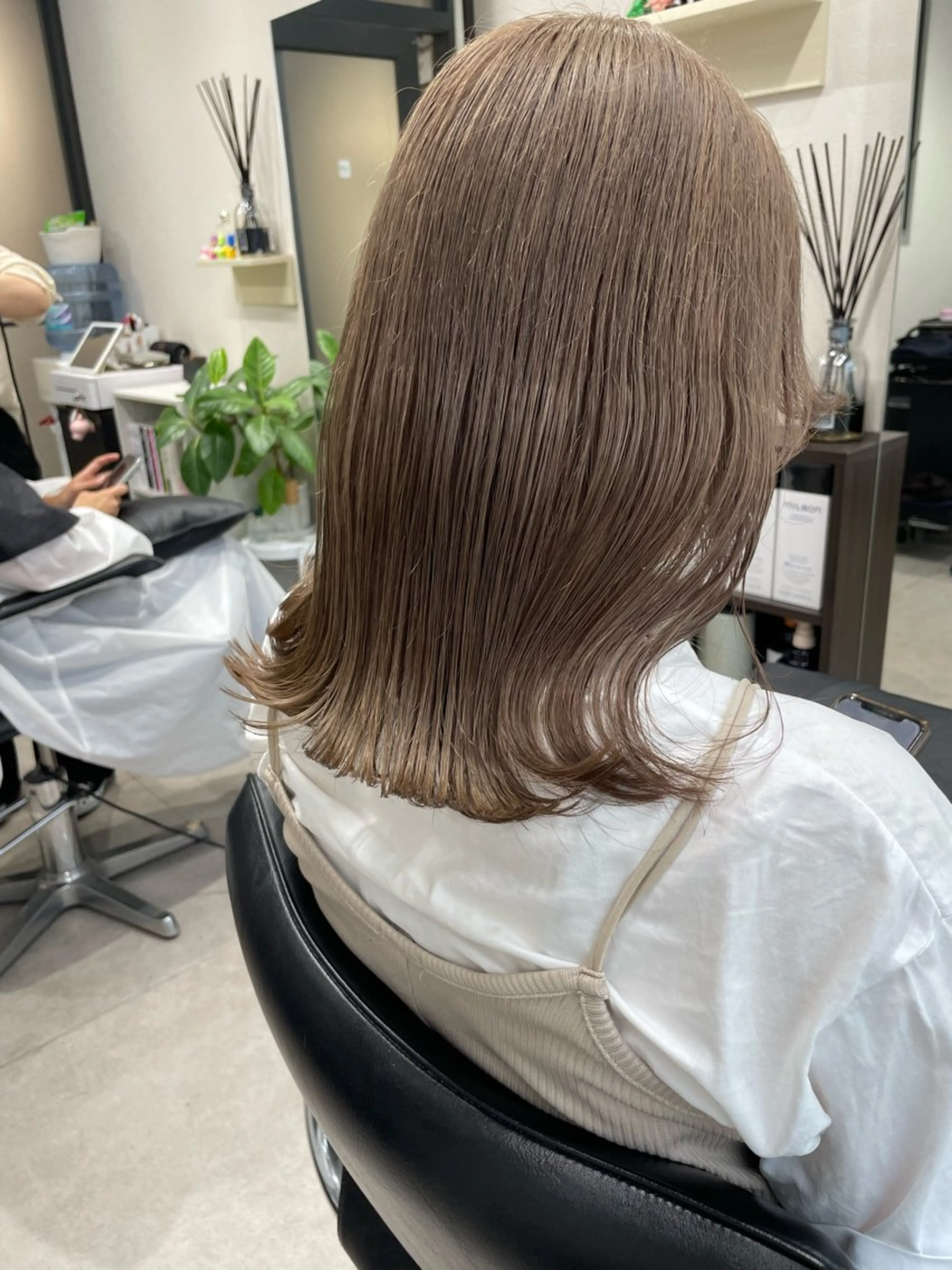 ミディアム カラー カット ヘアカラー 髪質改善will hairdesignのヘアスタイル