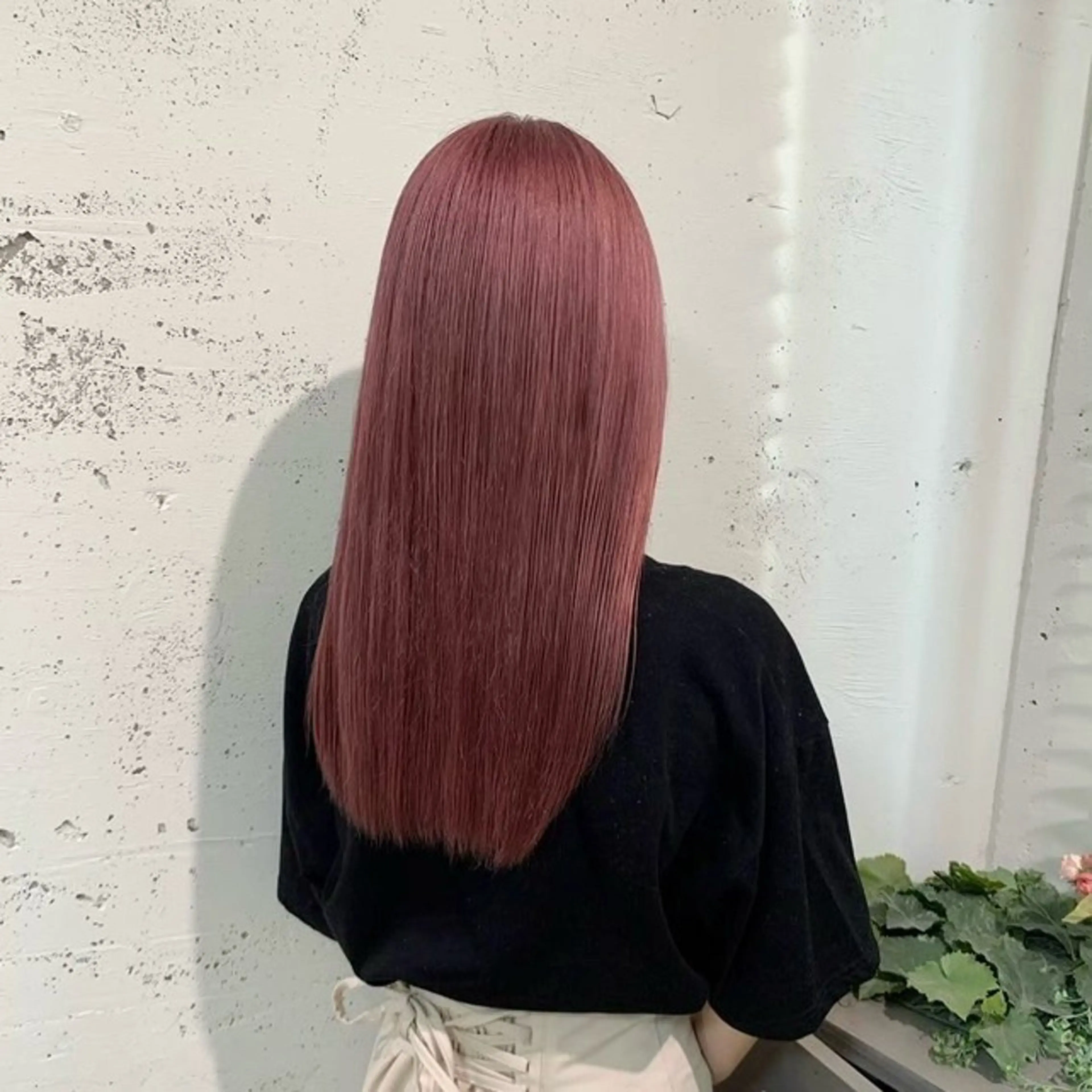 セミロング カラー ヘアカラー 🩵ハイトーン🩵 緒方美柚のヘアスタイル