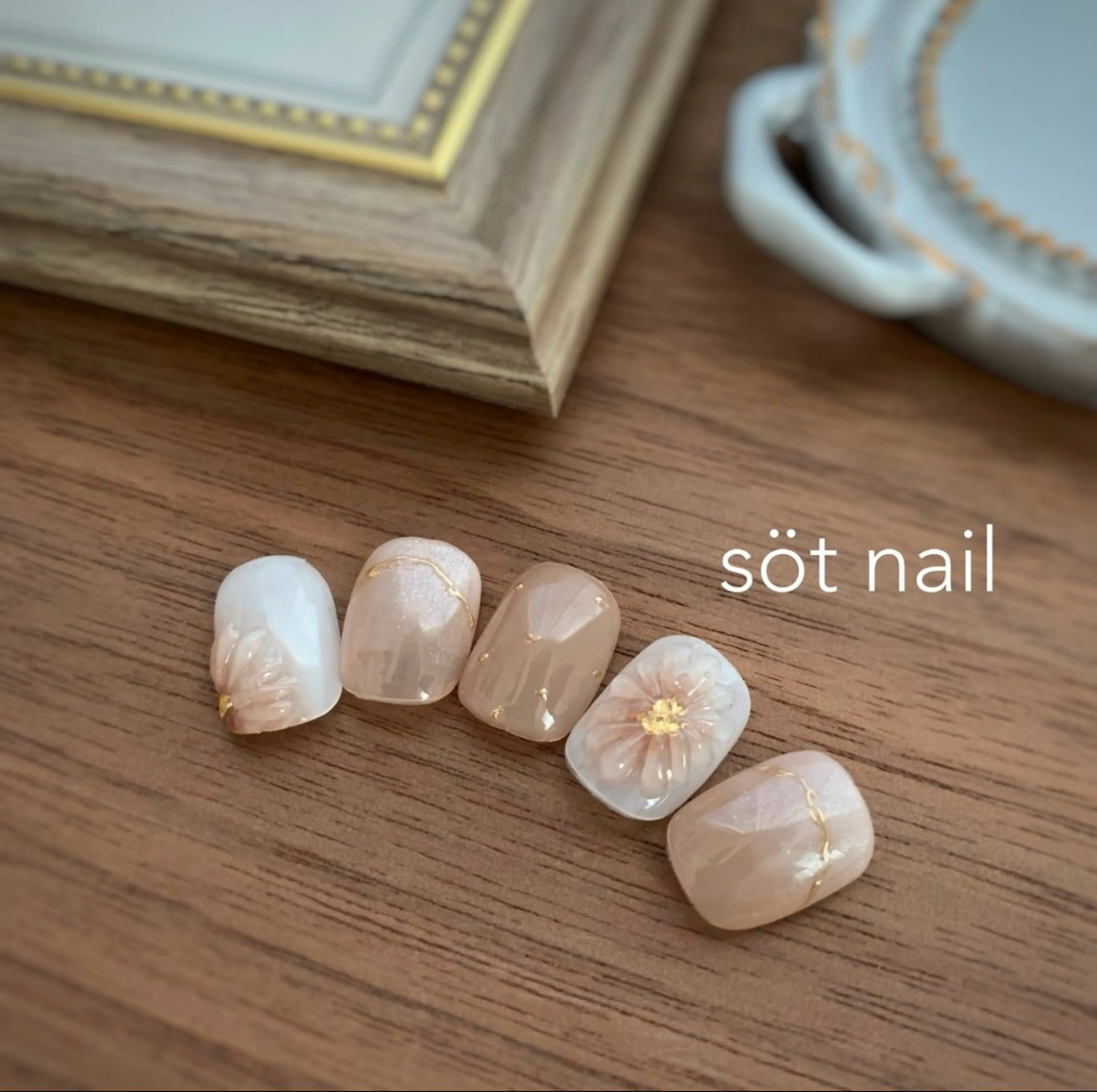 ネイル アートネイル ハンドネイル söt nail所属・岡田 恵美のネイルデザイン