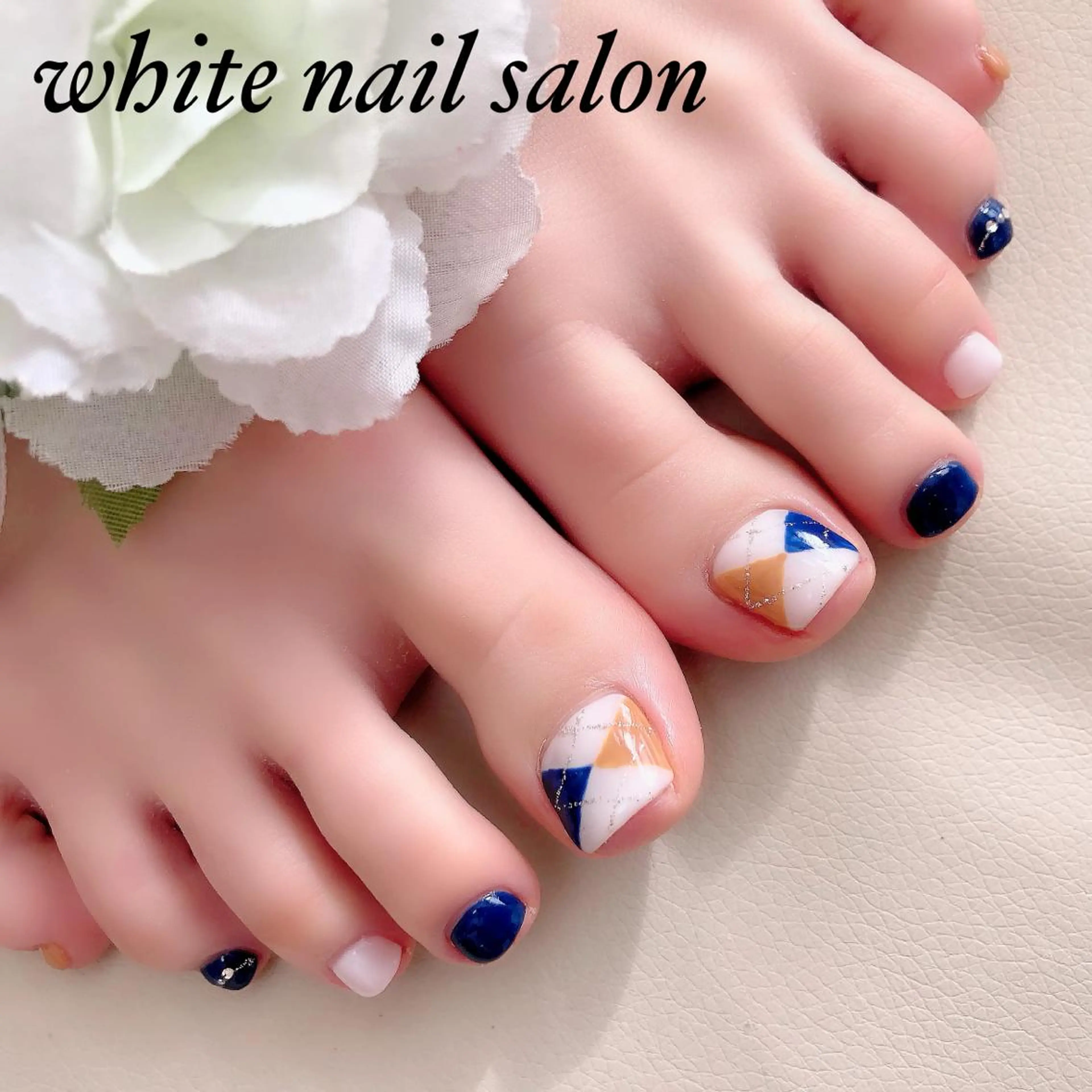 ネイル ジェルネイル ハードジェル 持ち込み ソフトジェル フットネイル white nail salonのネイルデザイン