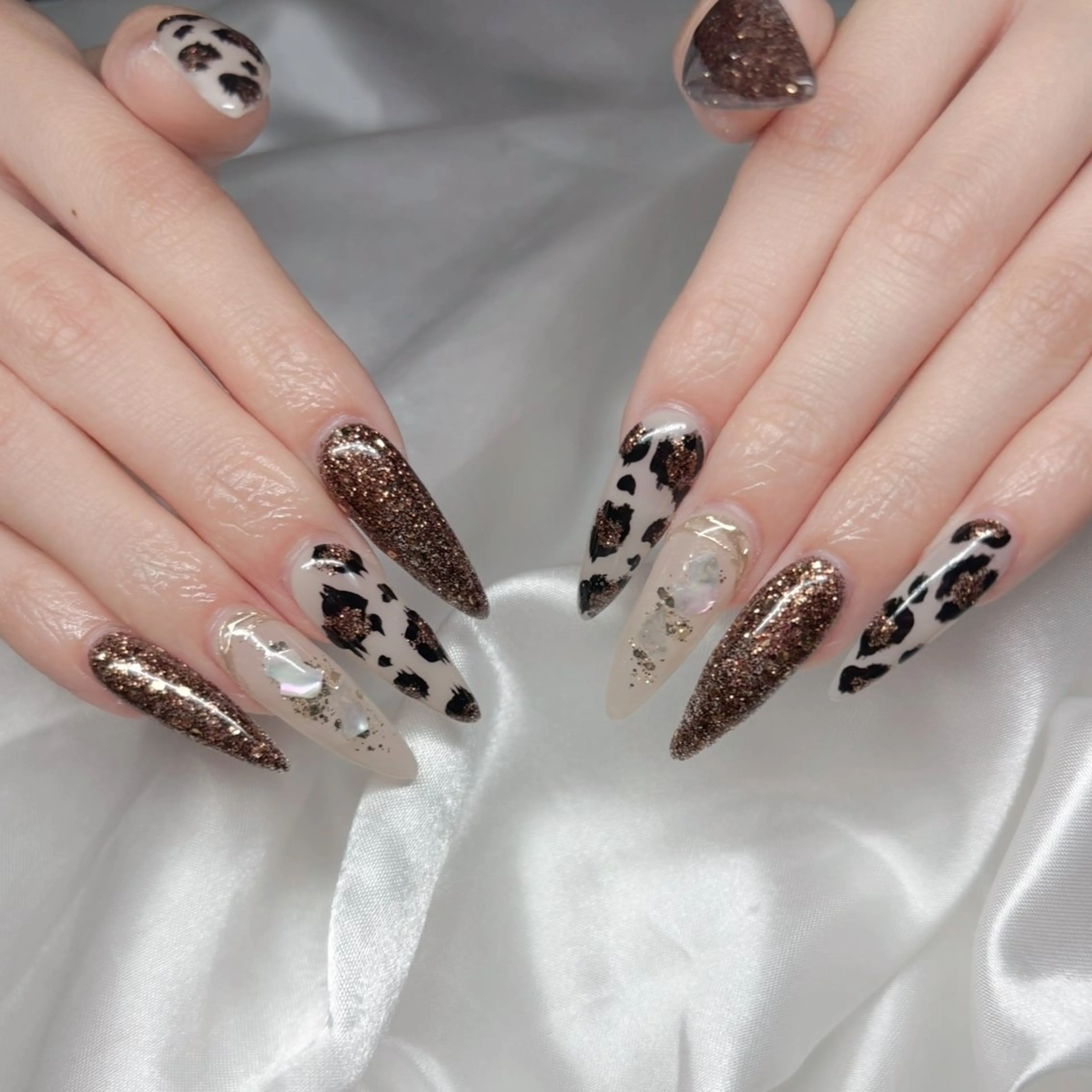 ネイル ハンドネイル be+所属・be +のネイルデザイン