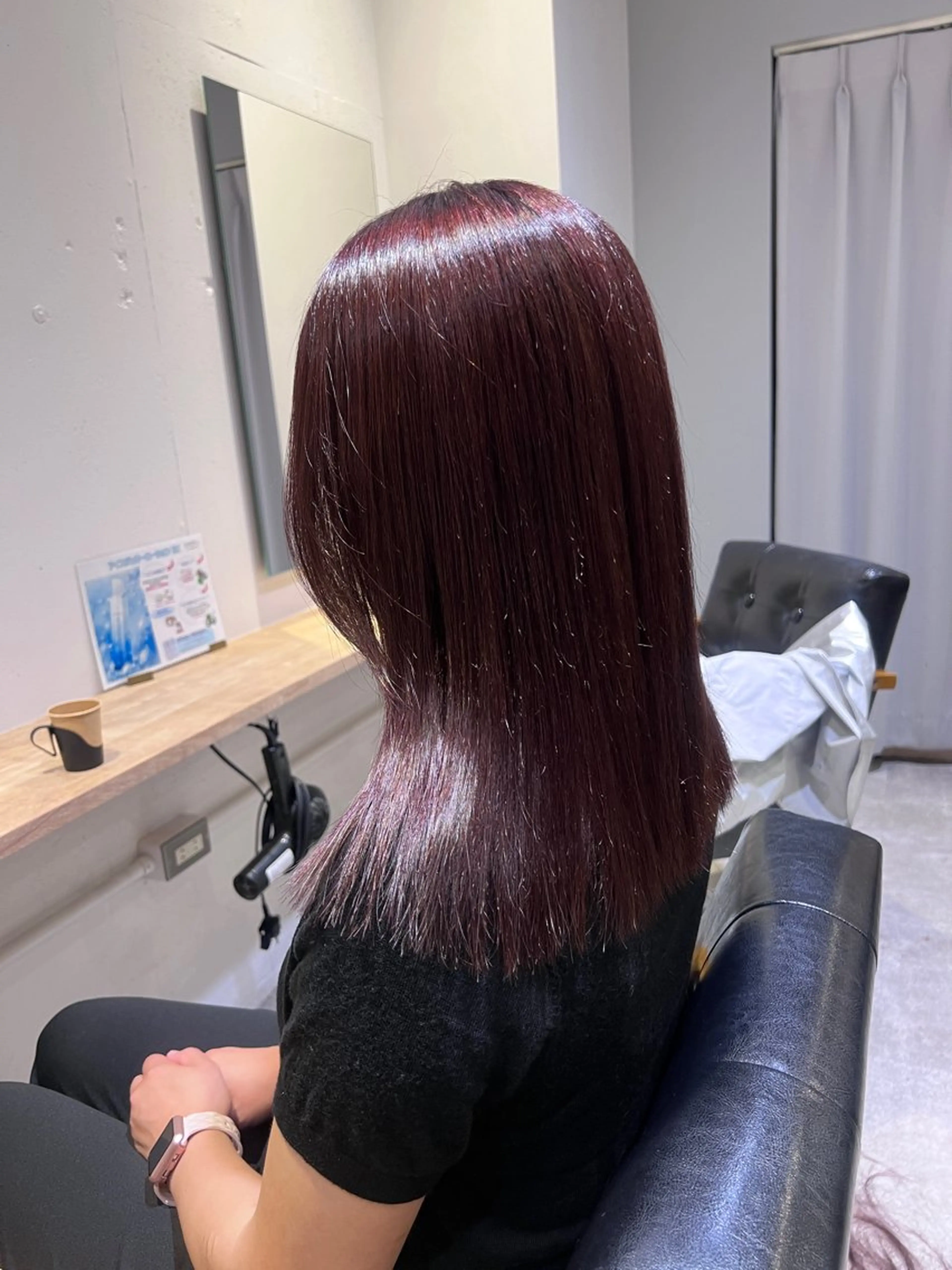 セミロング ピンクブラウン 🫧三浦 未流/ ボブ/イヤリングのヘアスタイル