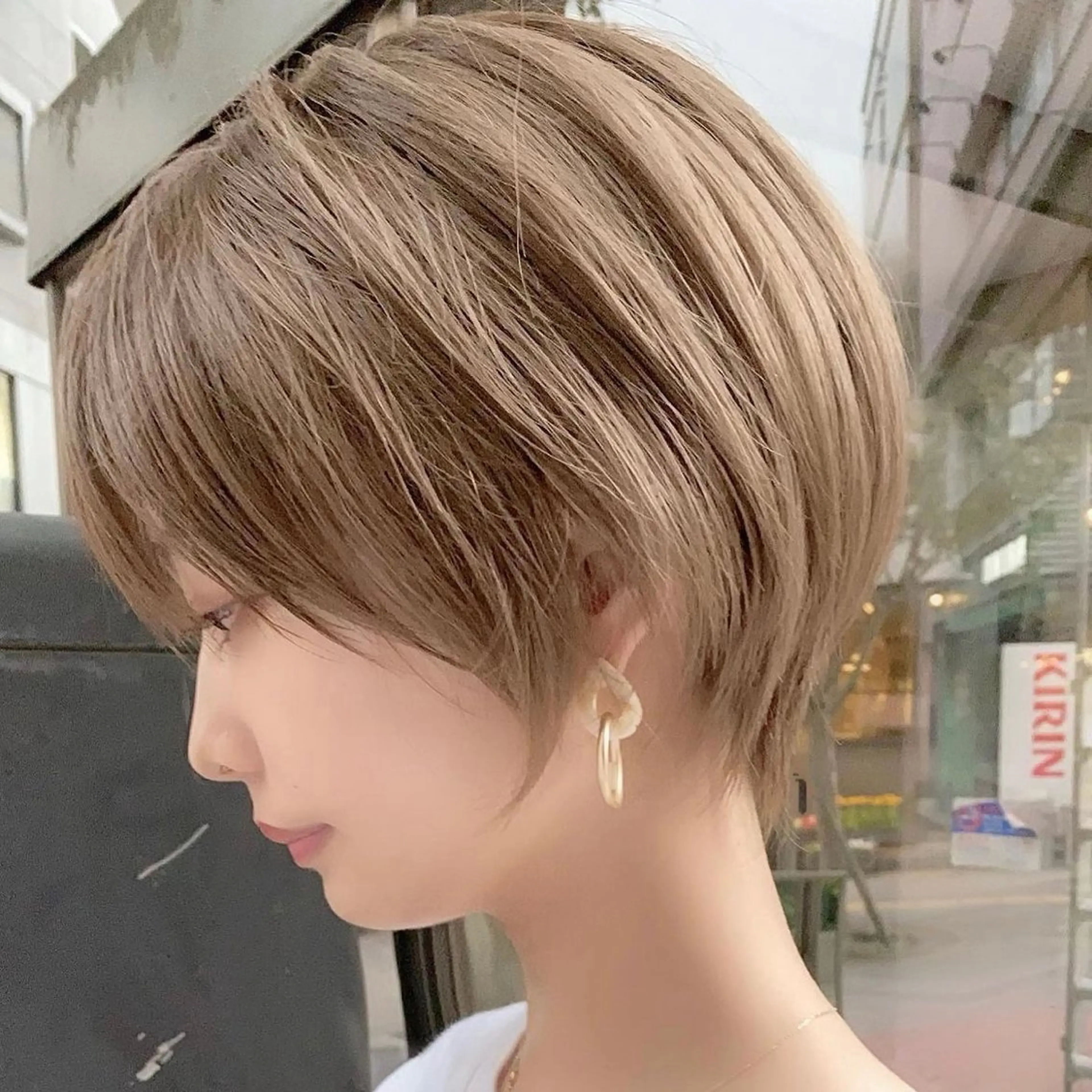 ショート 縮毛矯正、髪質改善 肘以上無料のヘアスタイル